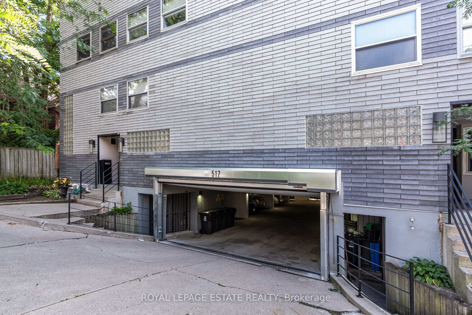 Photo 38 of Unit 6, 517 Kingston Road, Toronto, The Beaches — HOMEH
