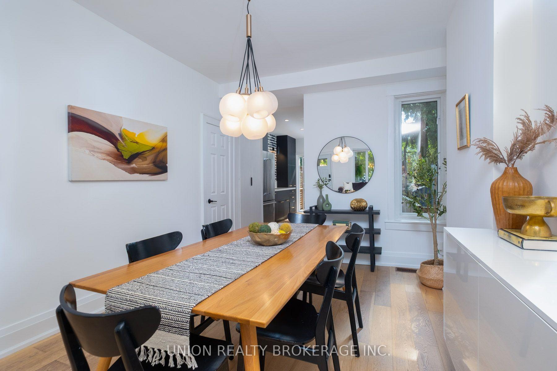 Photo 6 of 17 Ashland Avenue, Toronto, Woodbine Corridor — HOMEH