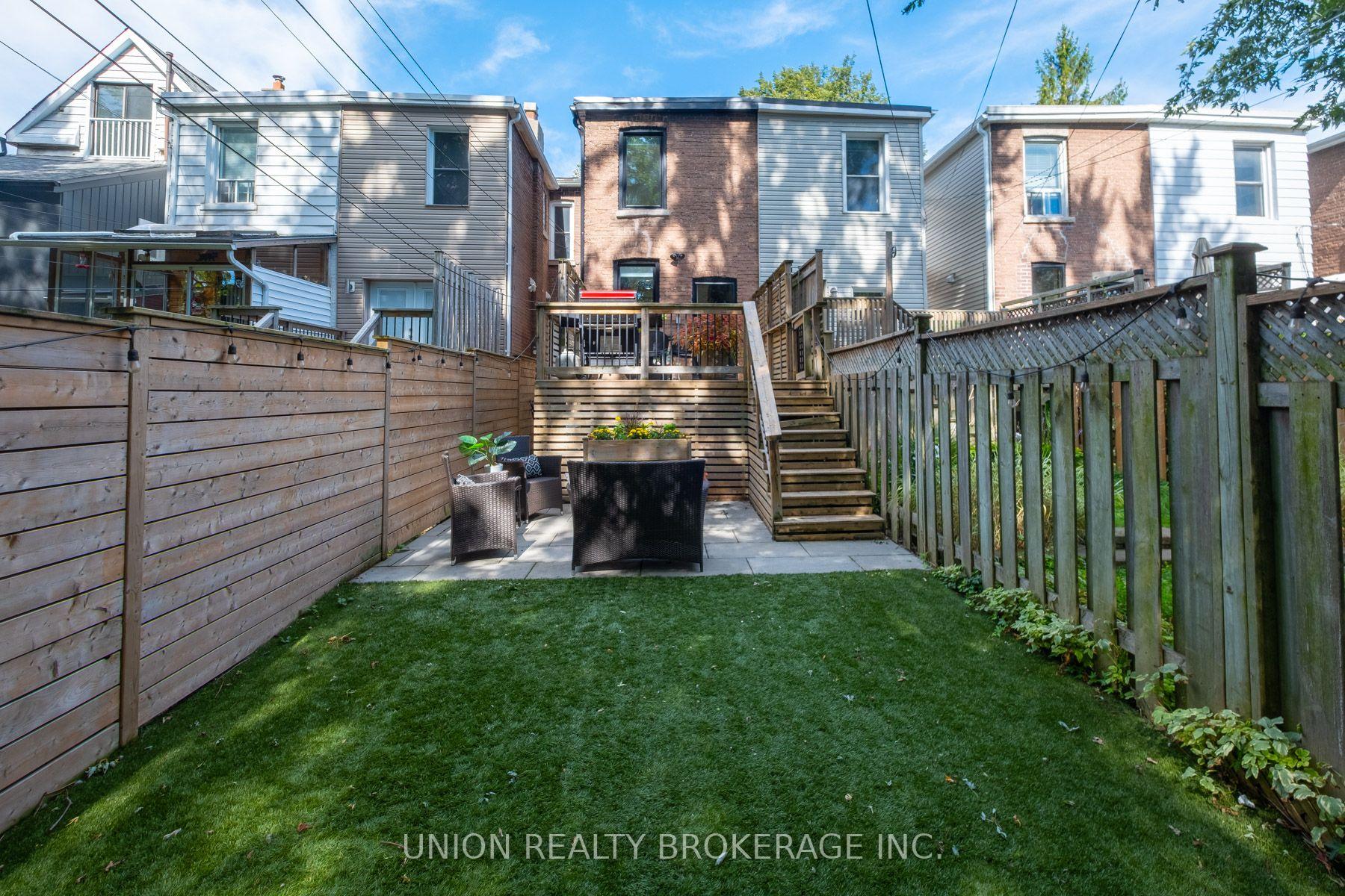Photo 26 of 17 Ashland Avenue, Toronto, Woodbine Corridor — HOMEH