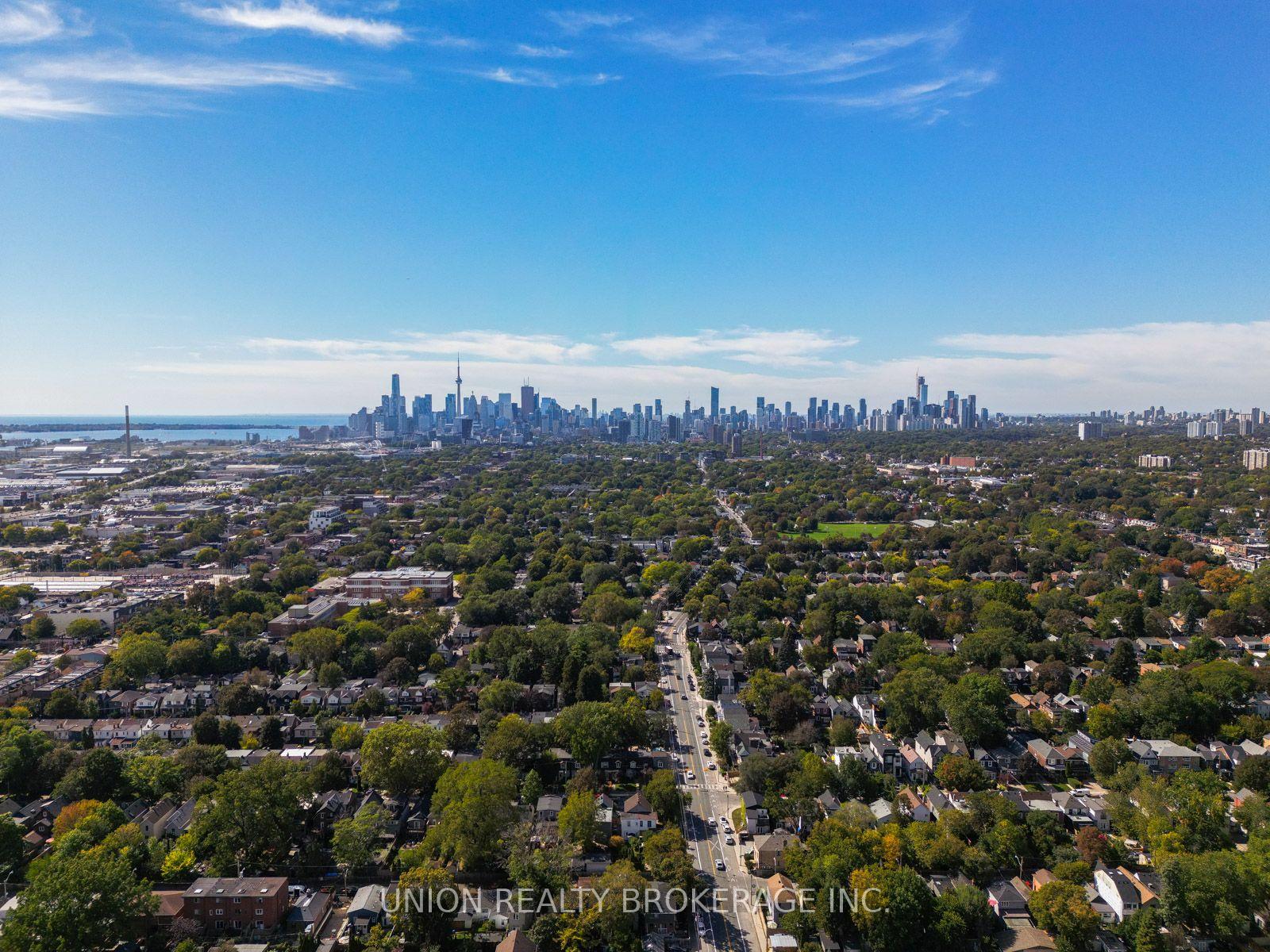 Photo 29 of 17 Ashland Avenue, Toronto, Woodbine Corridor — HOMEH