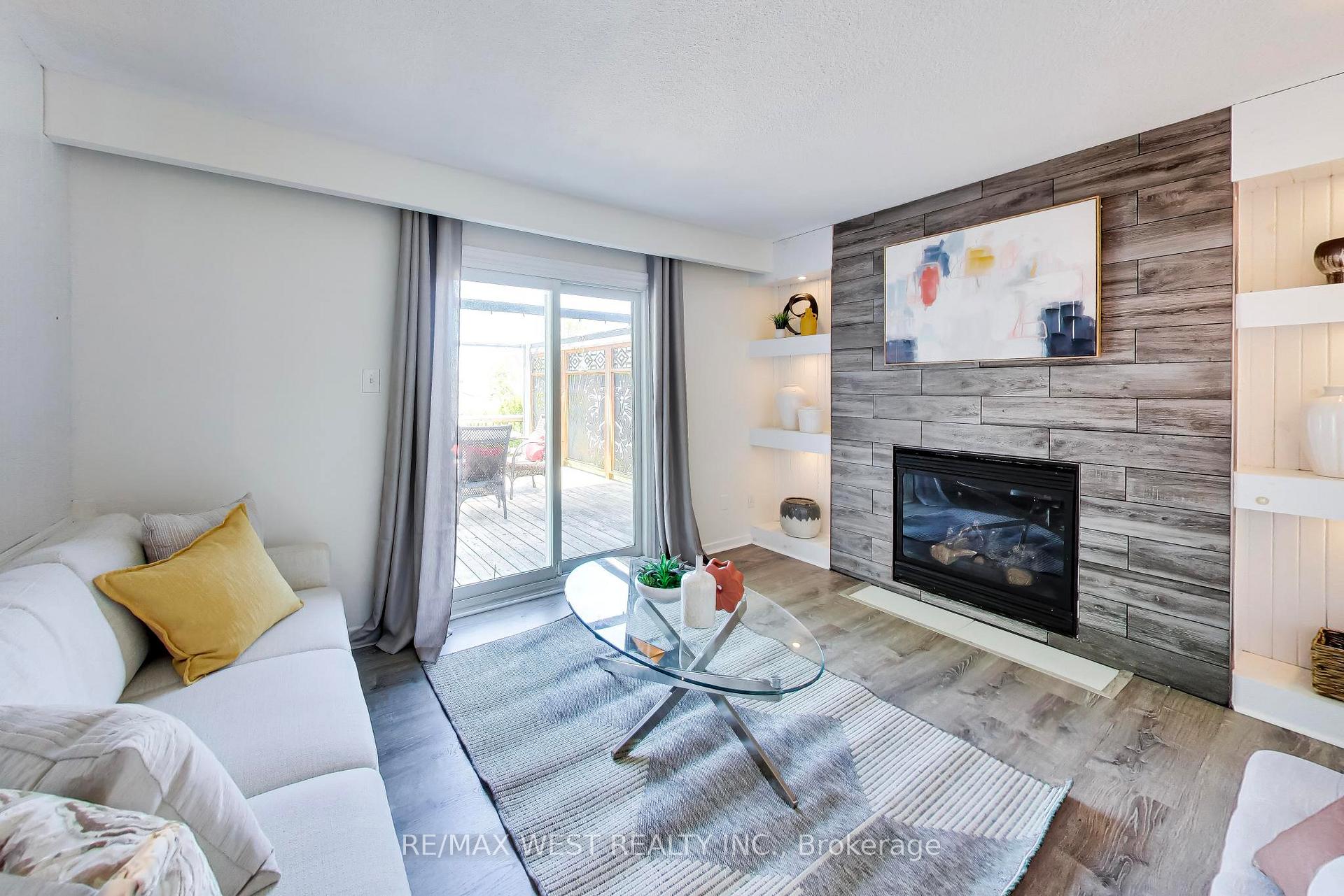 Photo 14 of 128 Roser Crescent, Clarington, Bowmanville — HOMEH