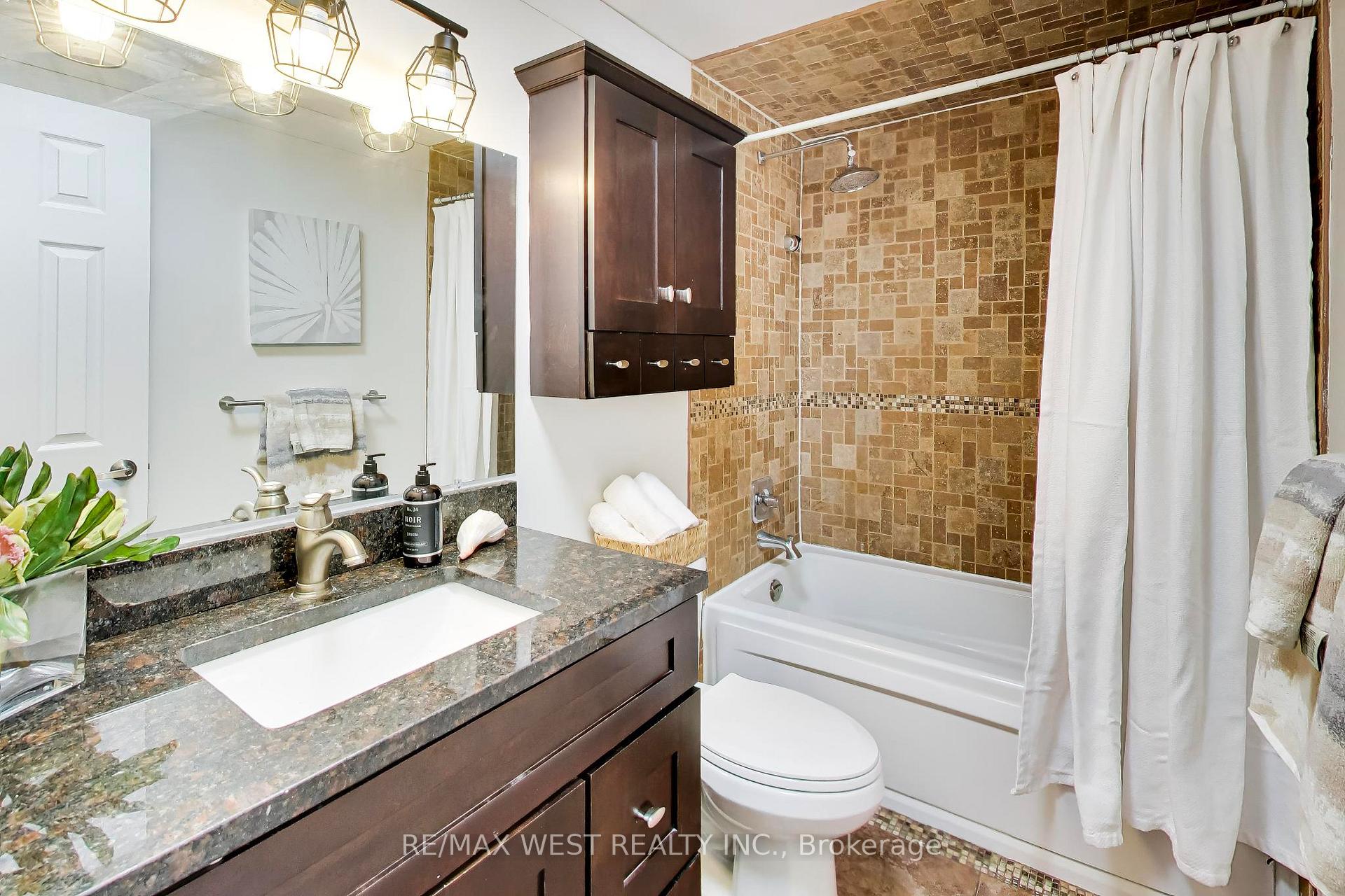 Photo 24 of 128 Roser Crescent, Clarington, Bowmanville — HOMEH