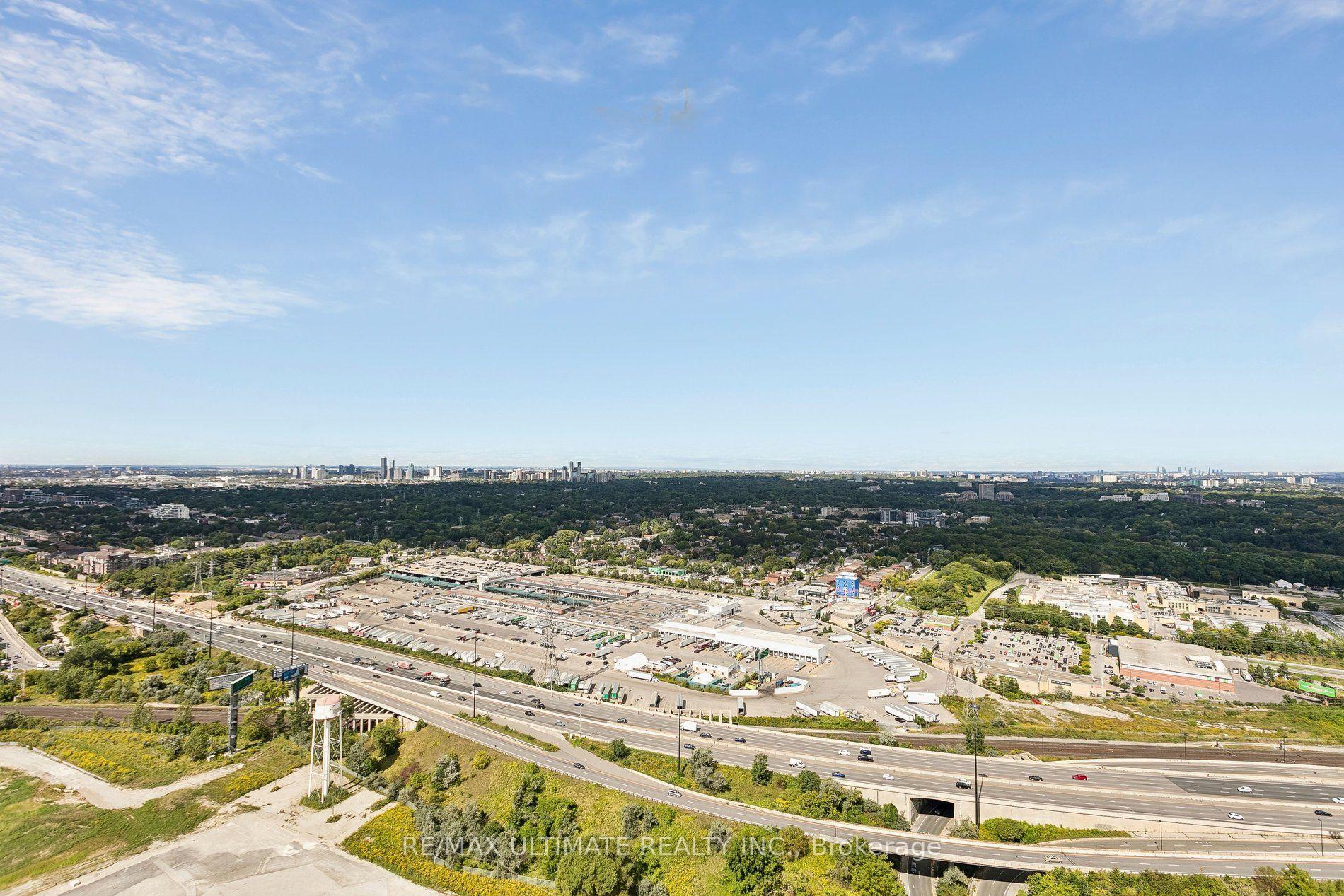 Photo 15 of Unit 4409, 38 Annie Craig Drive, Etobicoke, Mimico — HOMEH