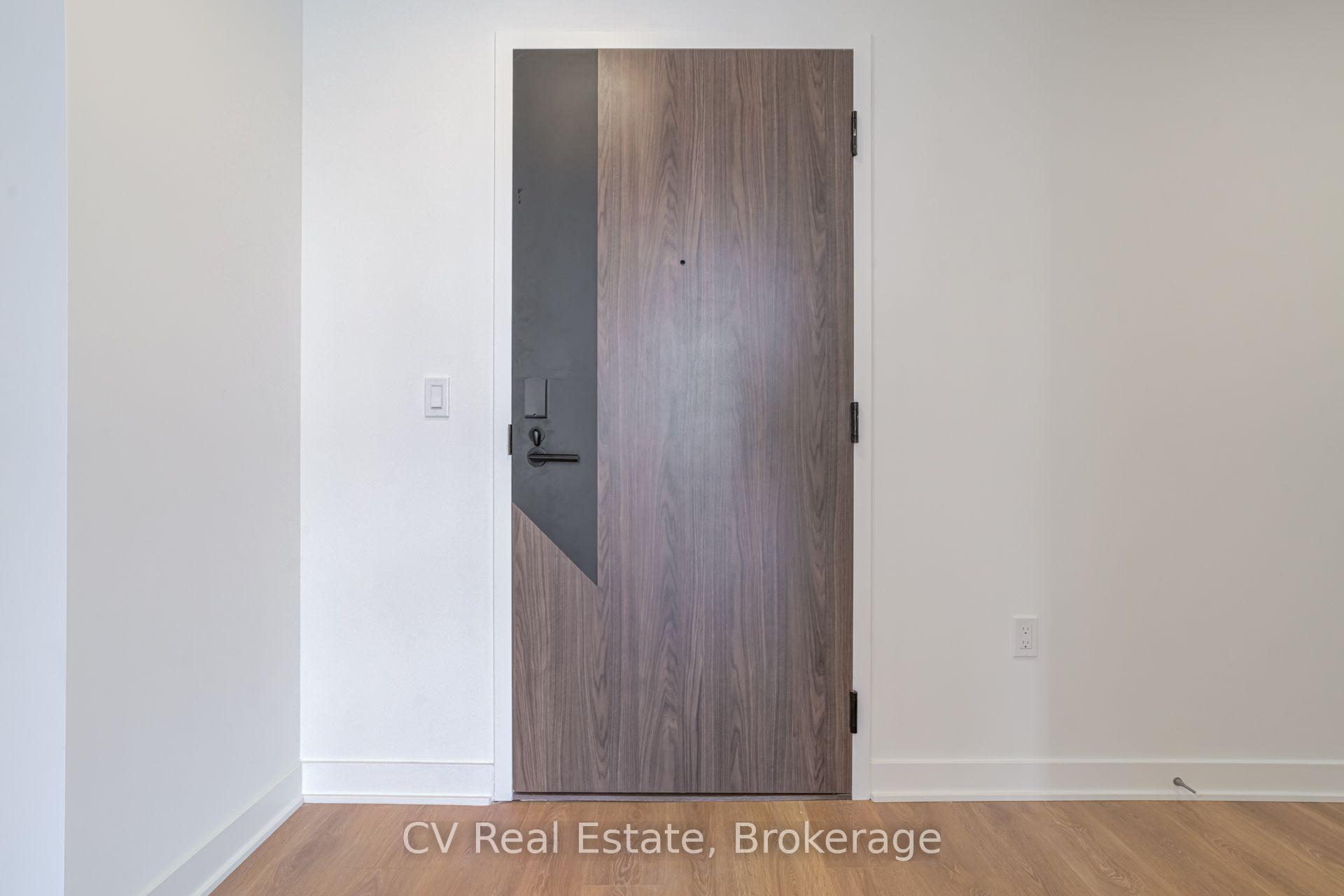 Photo 2 of Unit 407, 1037 The Queensway, Etobicoke, Islington-City Centre West — HOMEH