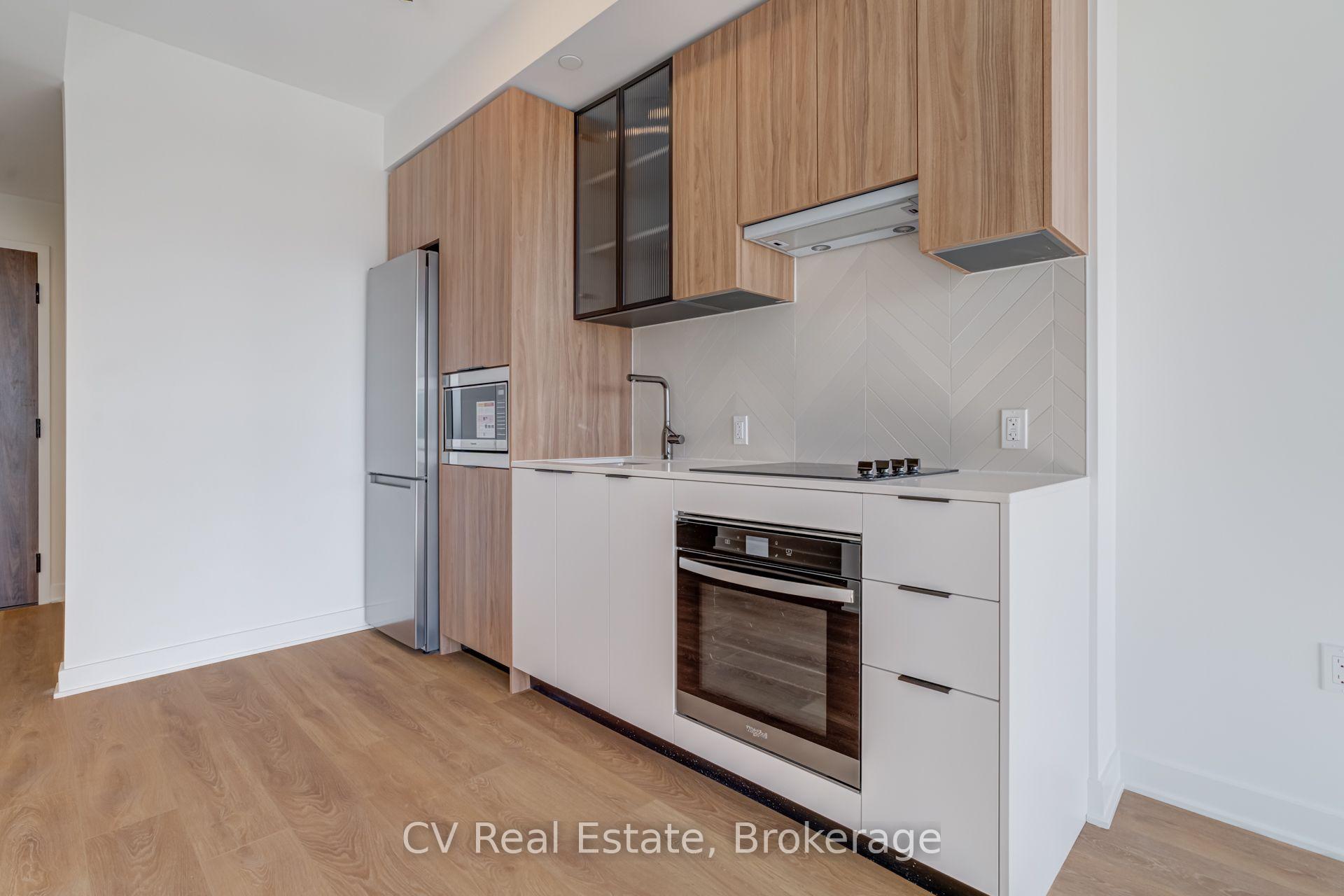 Photo 7 of Unit 407, 1037 The Queensway, Etobicoke, Islington-City Centre West — HOMEH