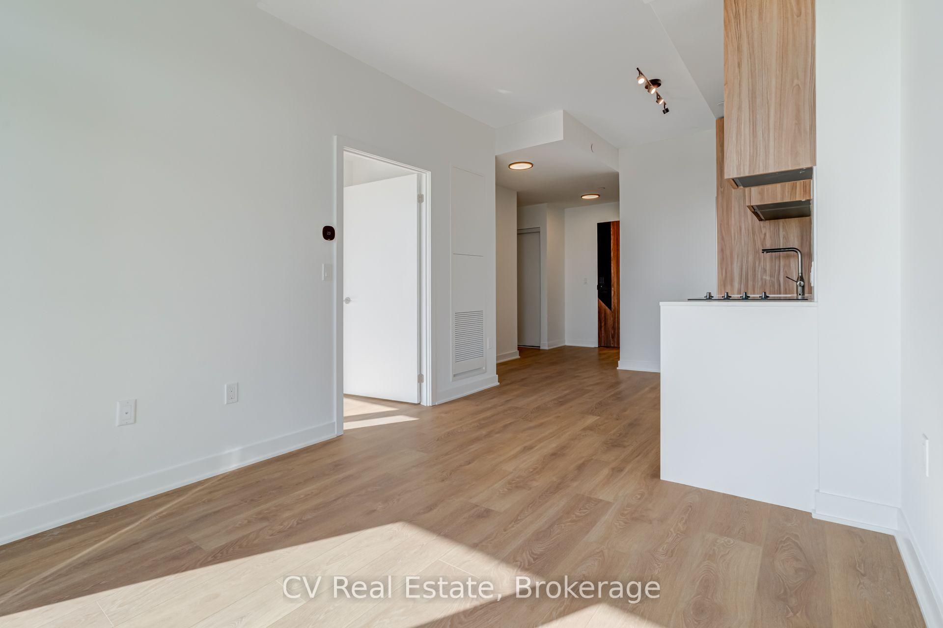 Photo 9 of Unit 407, 1037 The Queensway, Etobicoke, Islington-City Centre West — HOMEH