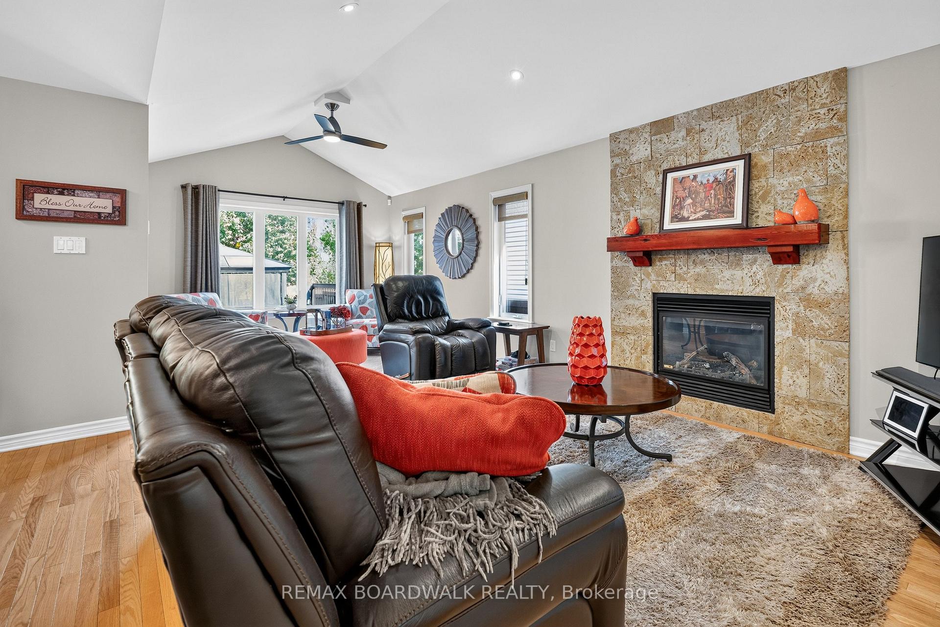 Photo 8 of 35 Honore Crescent, The Nation, Limoges — HOMEH