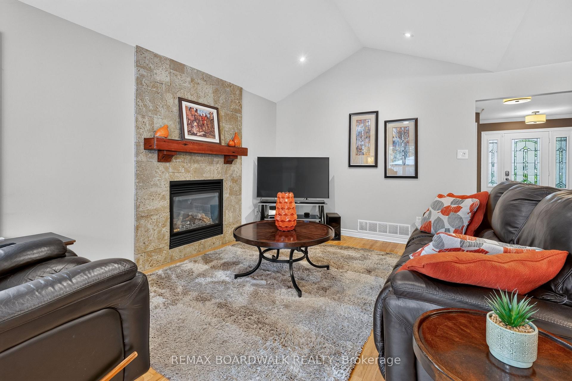 Photo 9 of 35 Honore Crescent, The Nation, Limoges — HOMEH
