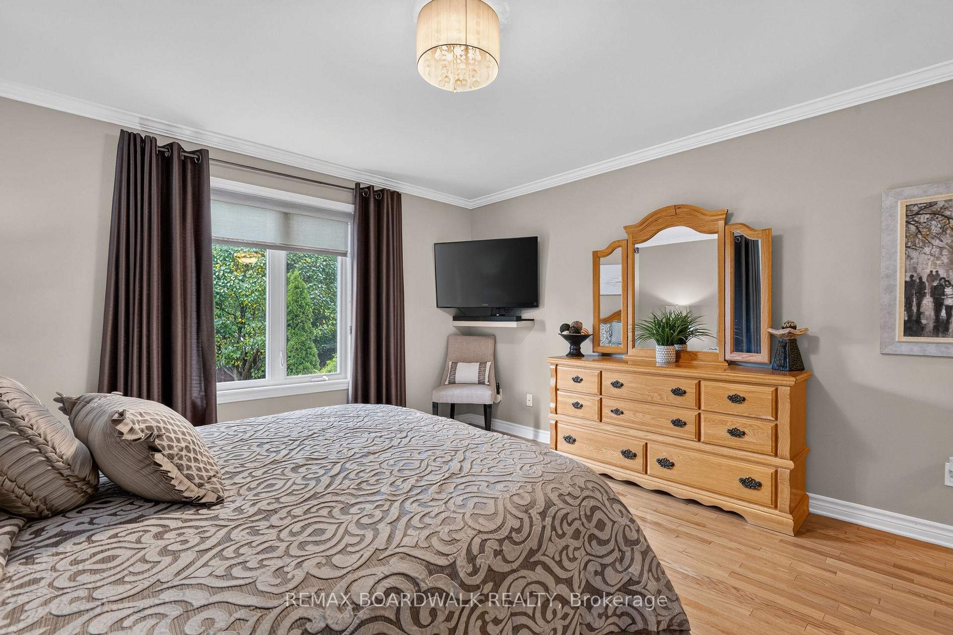 Photo 21 of 35 Honore Crescent, The Nation, Limoges — HOMEH