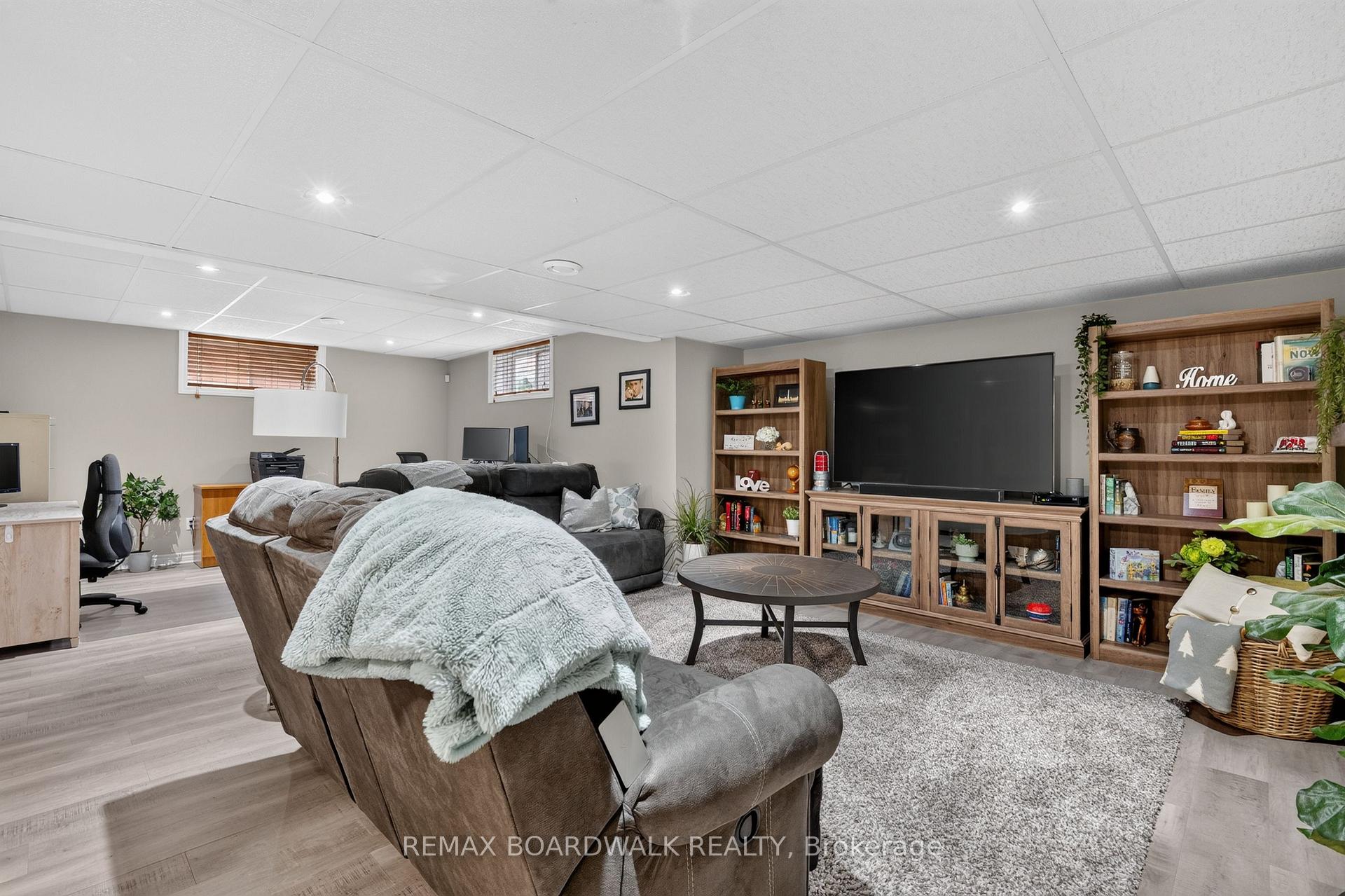 Photo 29 of 35 Honore Crescent, The Nation, Limoges — HOMEH