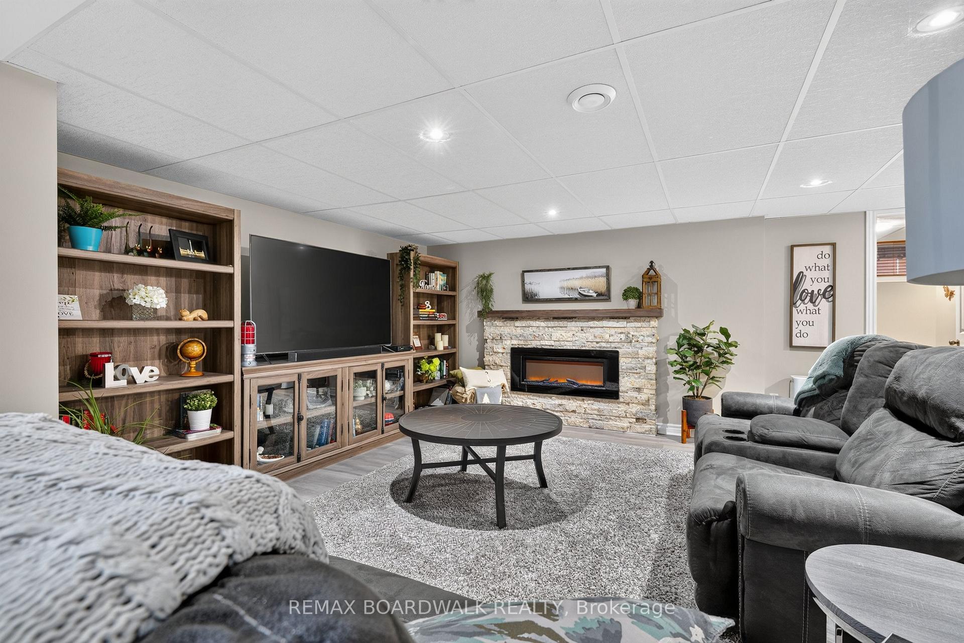 Photo 31 of 35 Honore Crescent, The Nation, Limoges — HOMEH