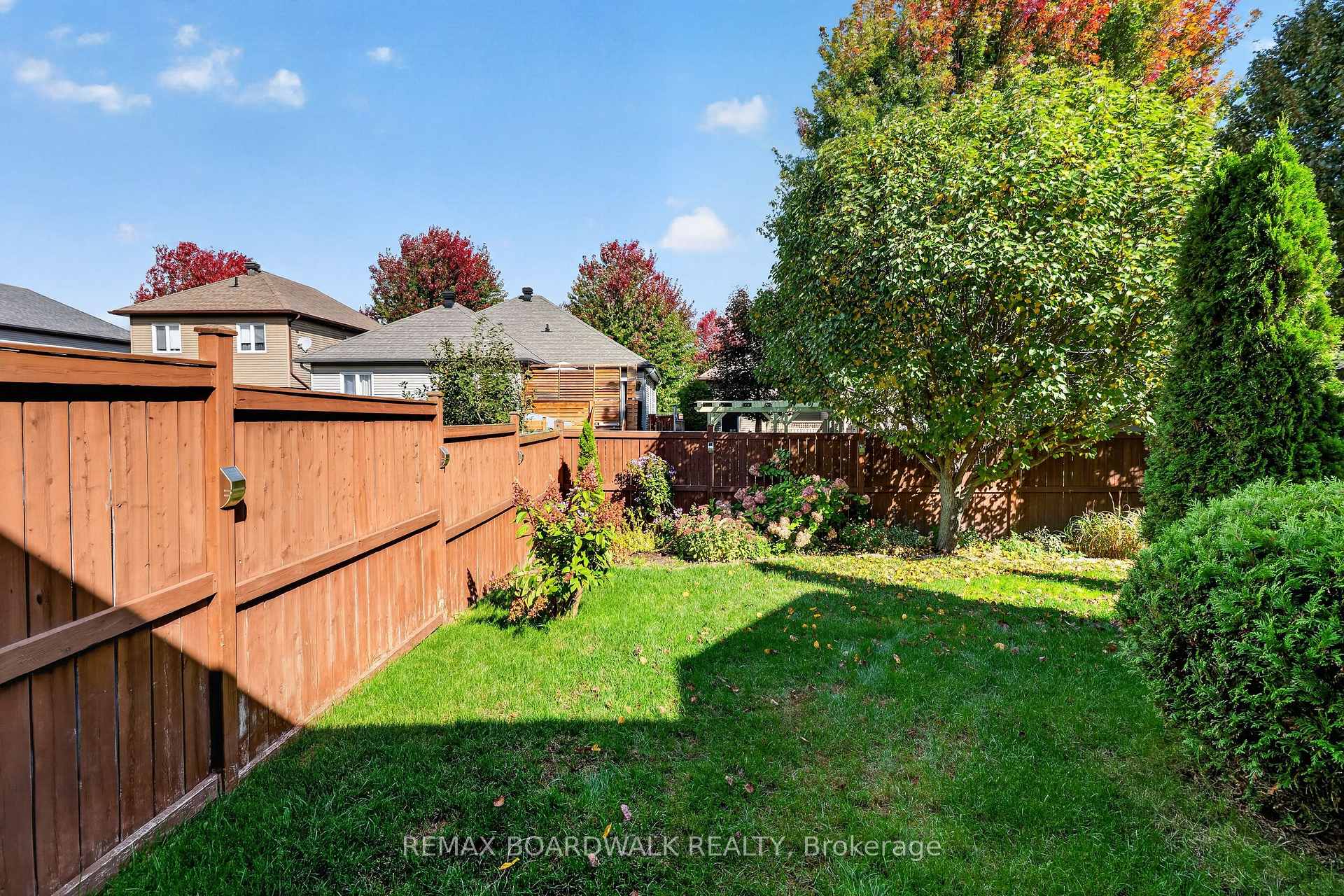 Photo 37 of 35 Honore Crescent, The Nation, Limoges — HOMEH