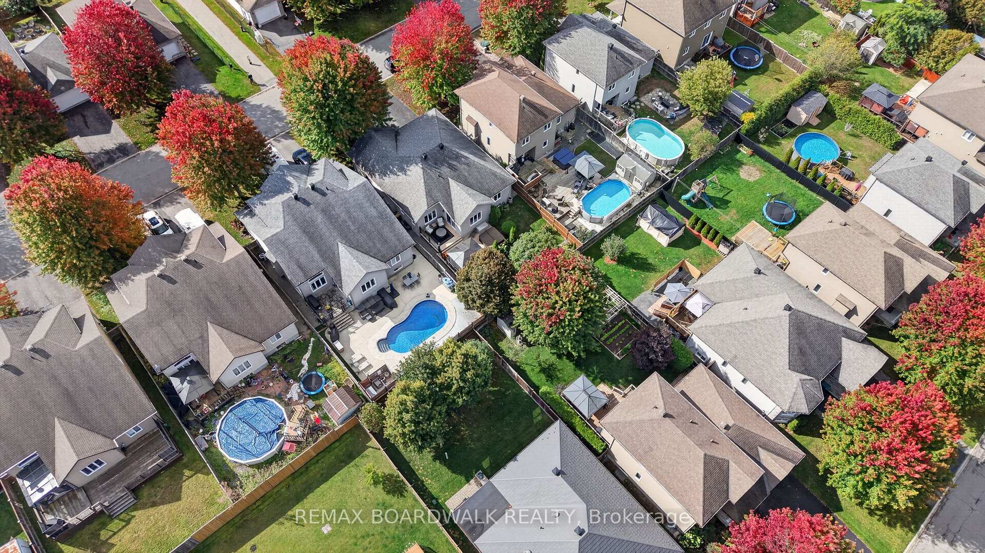 Photo 48 of 35 Honore Crescent, The Nation, Limoges — HOMEH