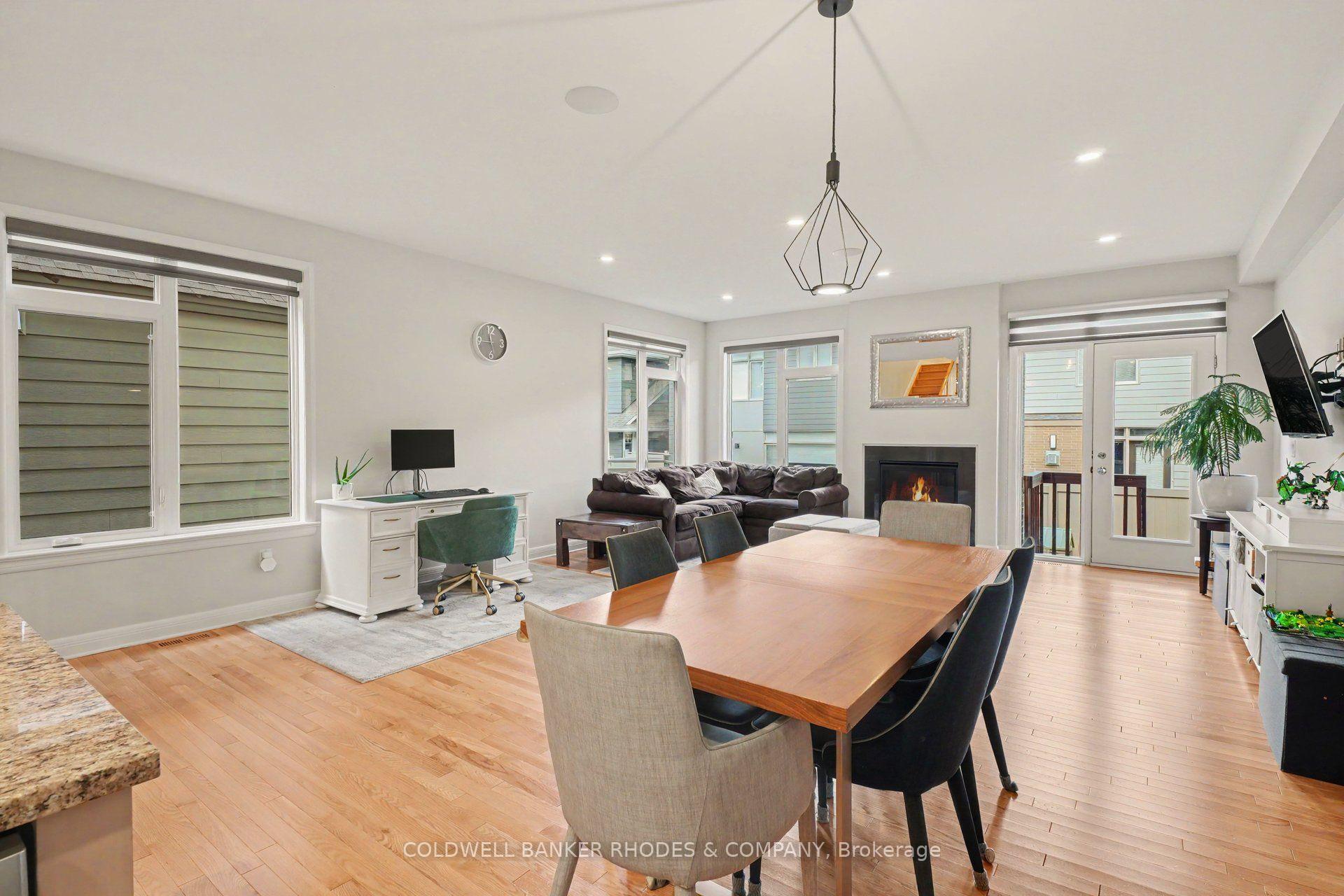 Photo 11 of 160 Avro Circle, Ottawa, CFB Rockcliffe and Area — HOMEH