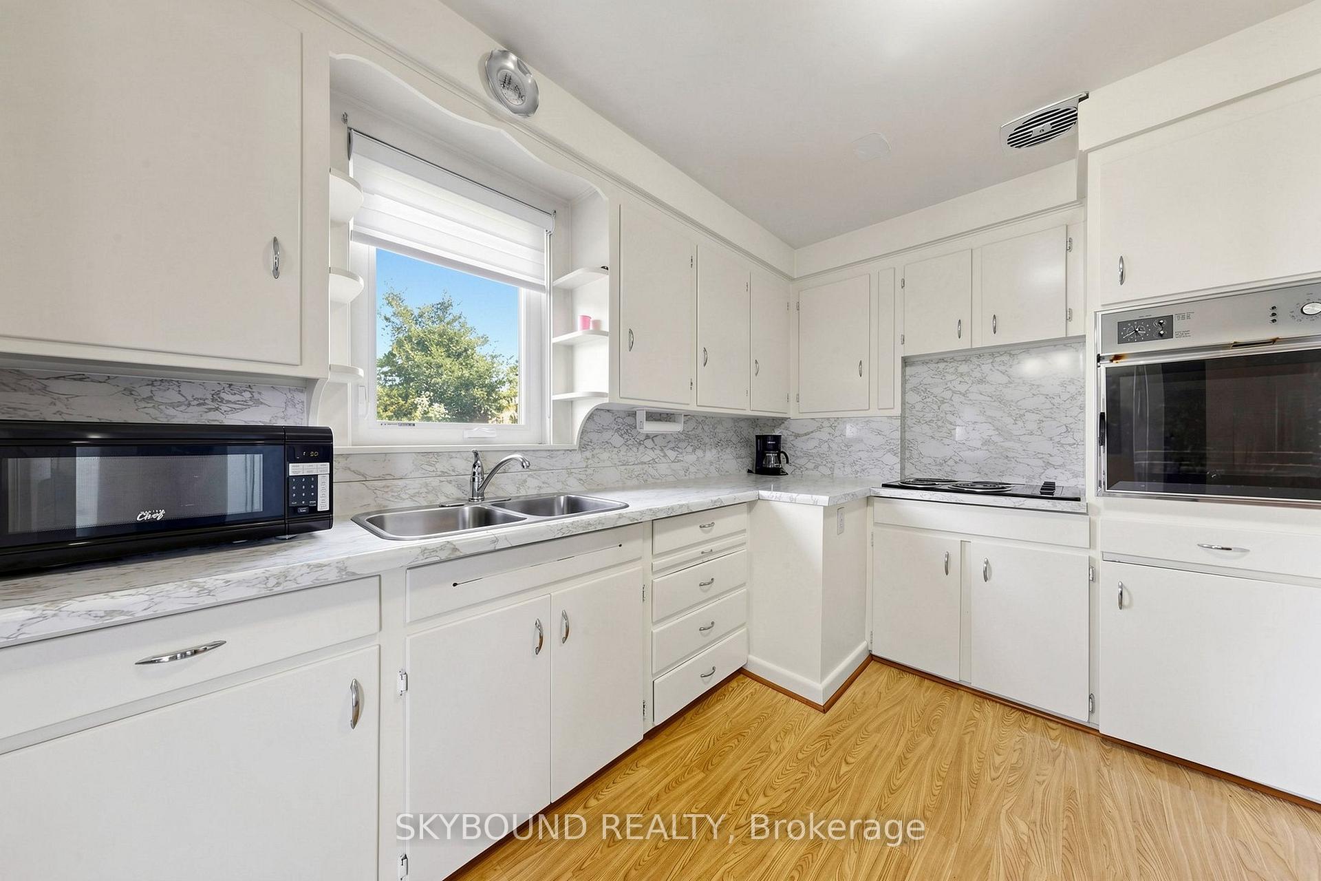 Photo 9 of 13 Liscombe Road, North York, Rustic — HOMEH