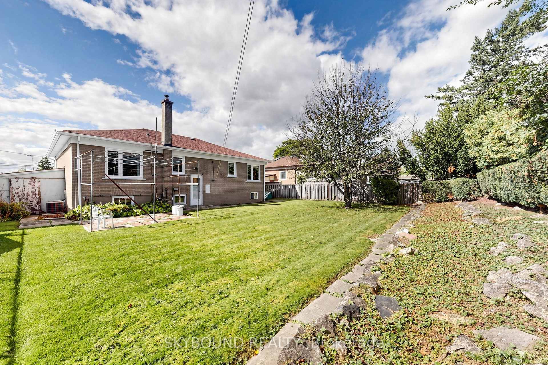 Photo 25 of 13 Liscombe Road, North York, Rustic — HOMEH