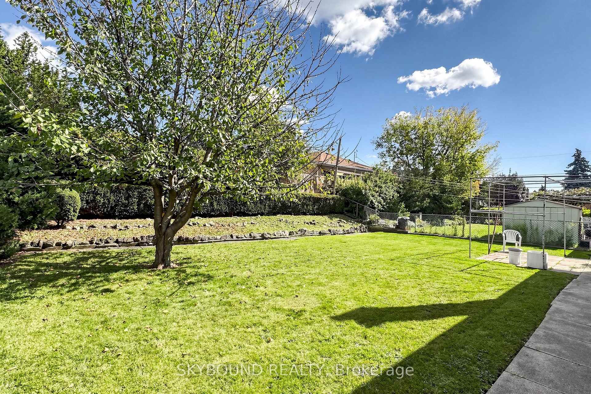 Photo 29 of 13 Liscombe Road, North York, Rustic — HOMEH