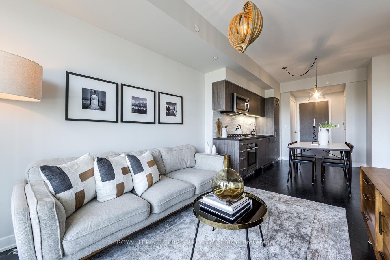 Photo 5 of Unit 510, 501 St. Clair Avenue W, Toronto, Casa Loma — HOMEH