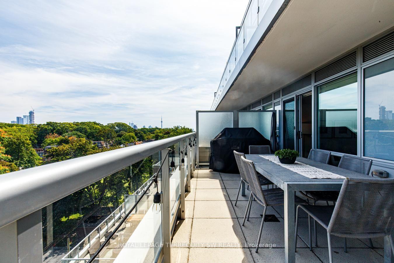Photo 15 of Unit 510, 501 St. Clair Avenue W, Toronto, Casa Loma — HOMEH