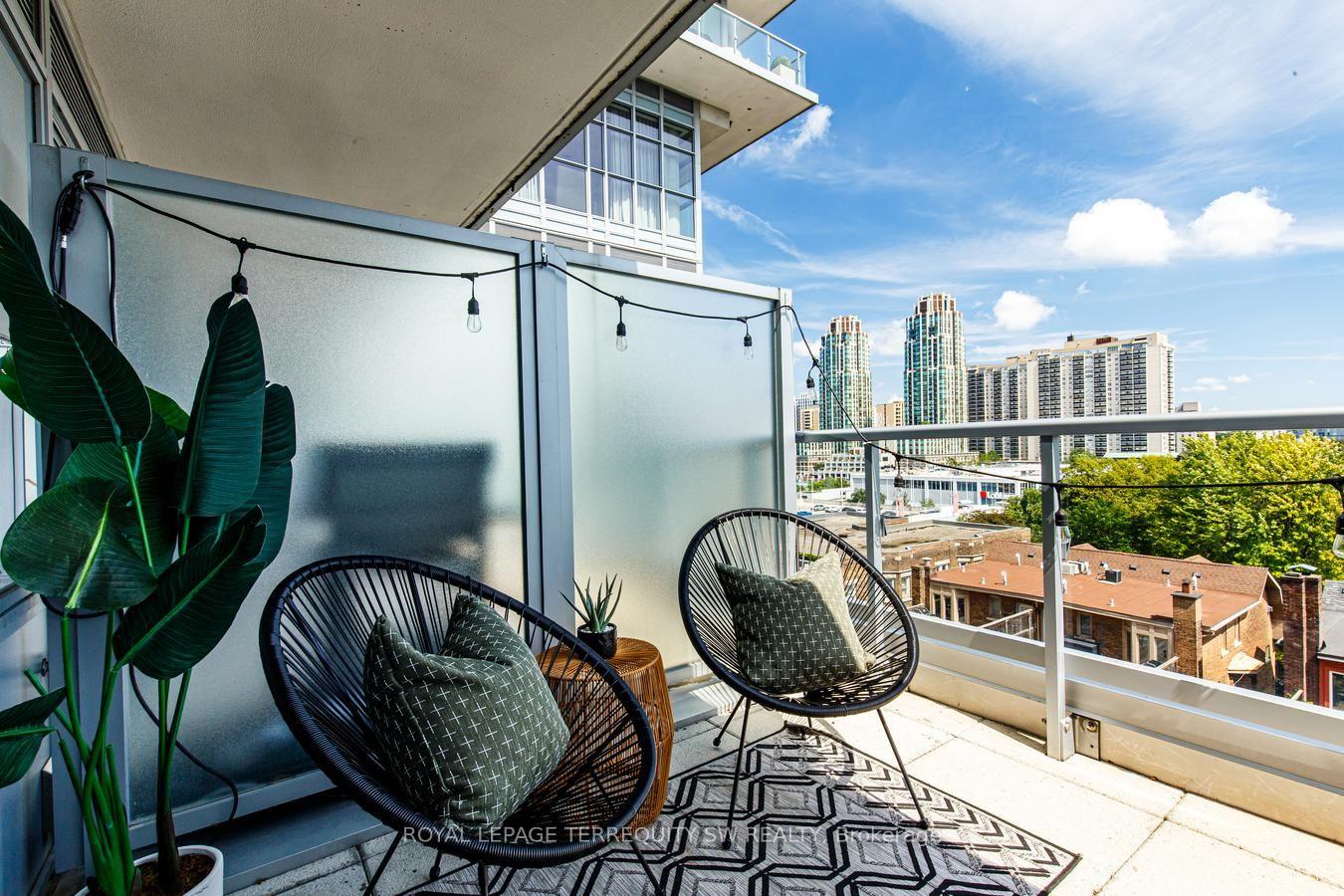 Photo 18 of Unit 510, 501 St. Clair Avenue W, Toronto, Casa Loma — HOMEH