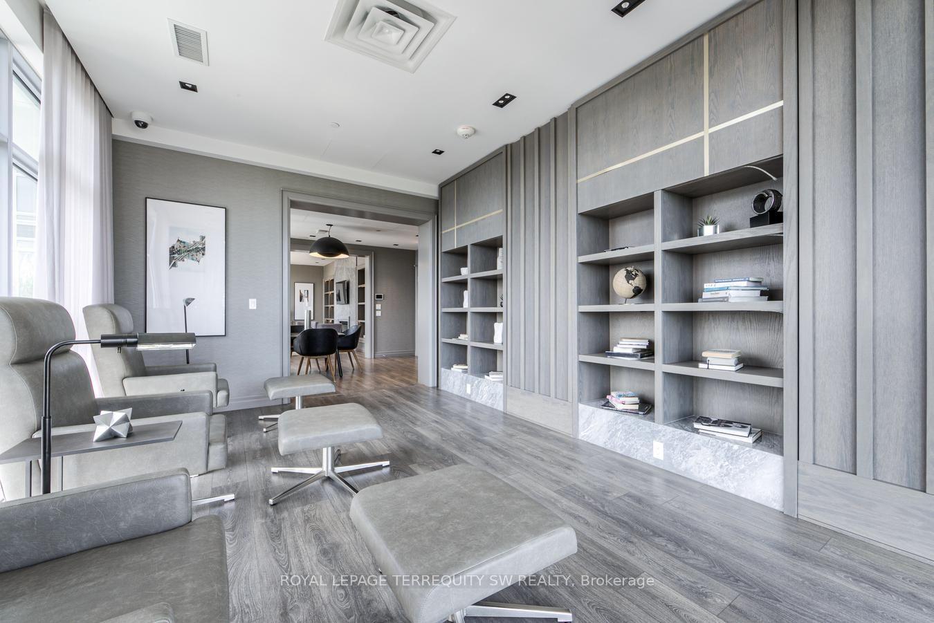 Photo 32 of Unit 510, 501 St. Clair Avenue W, Toronto, Casa Loma — HOMEH