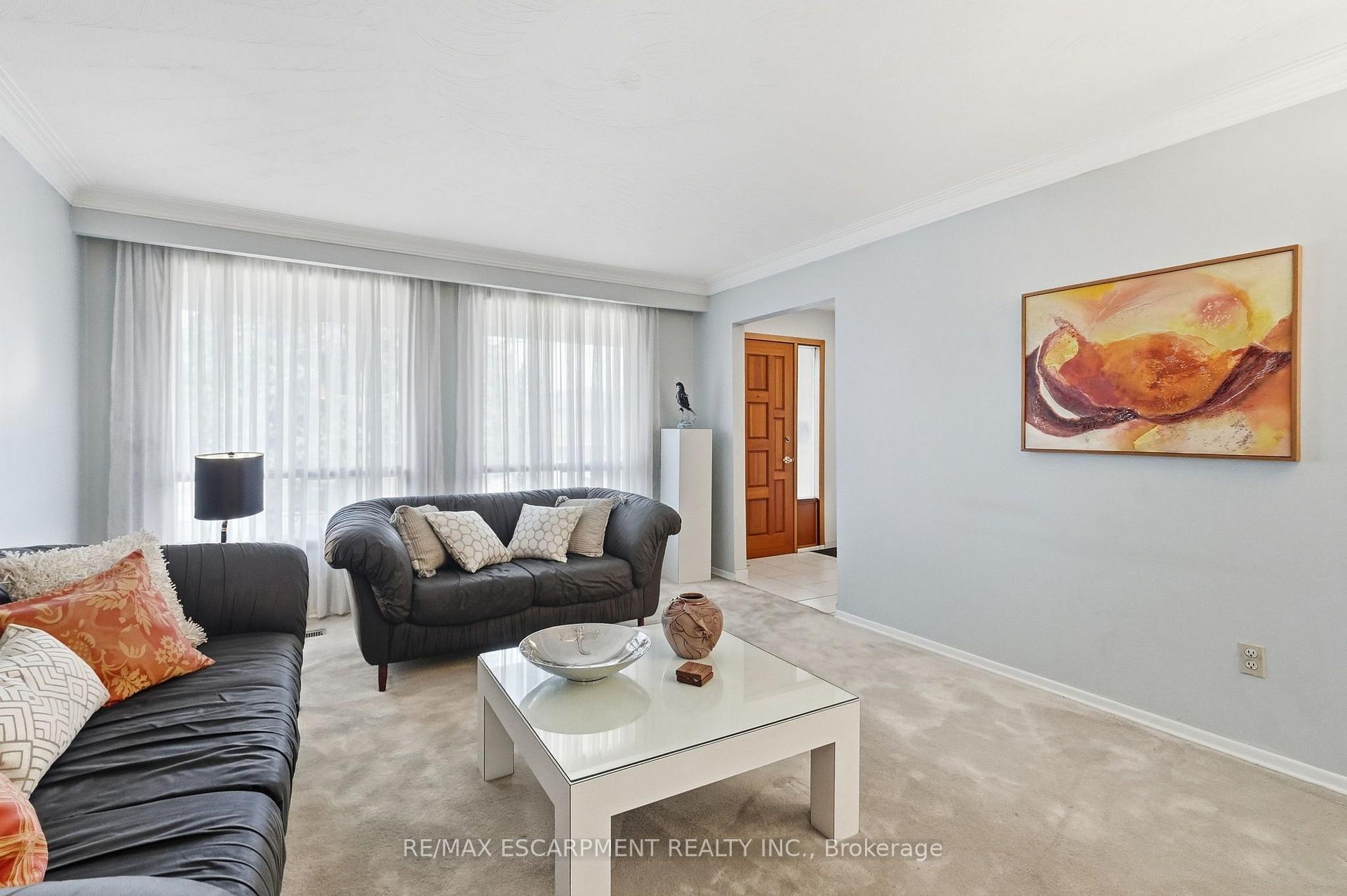Photo 7 of 36 Algonquin Court, Hamilton, Lisgar — HOMEH