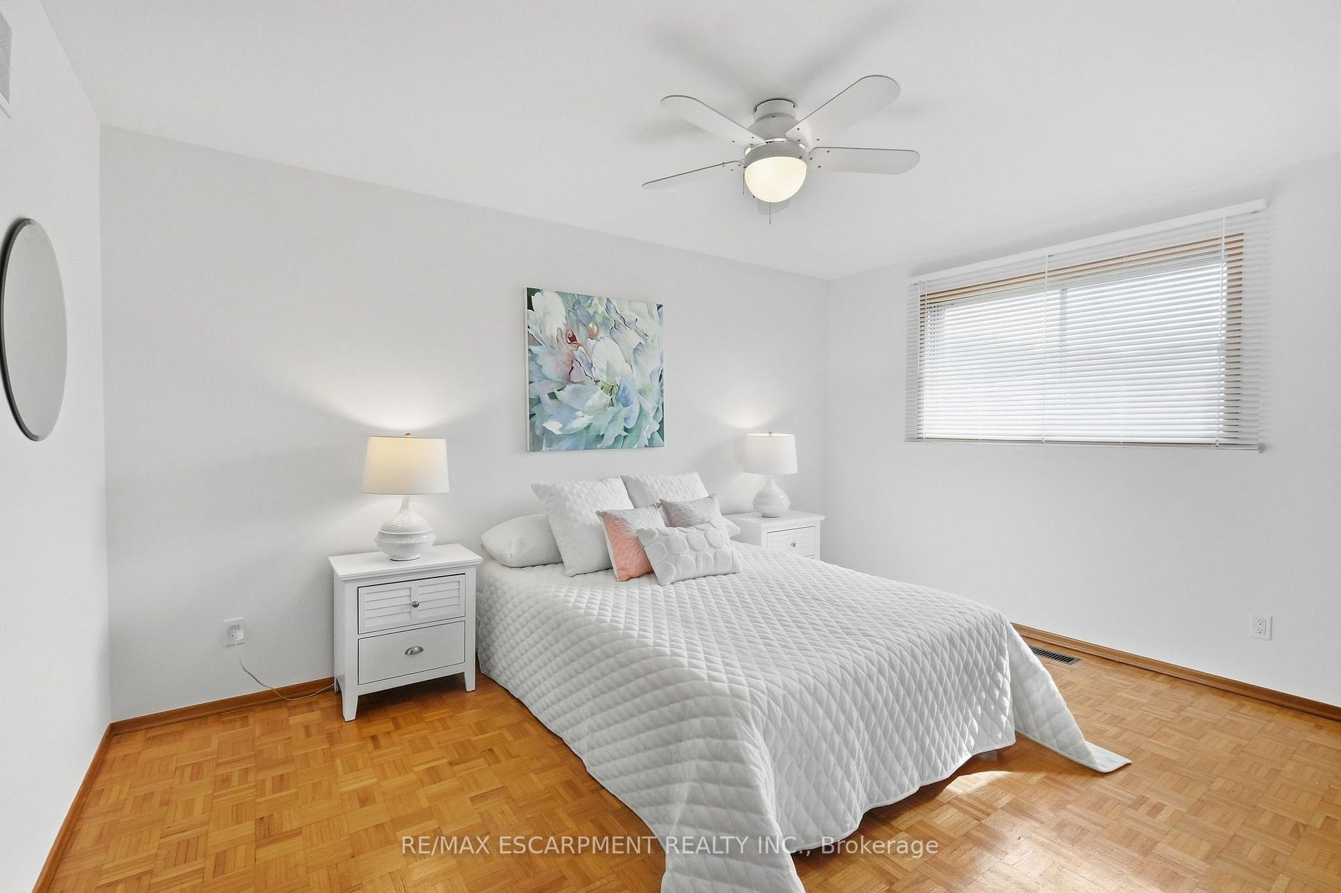 Photo 14 of 36 Algonquin Court, Hamilton, Lisgar — HOMEH