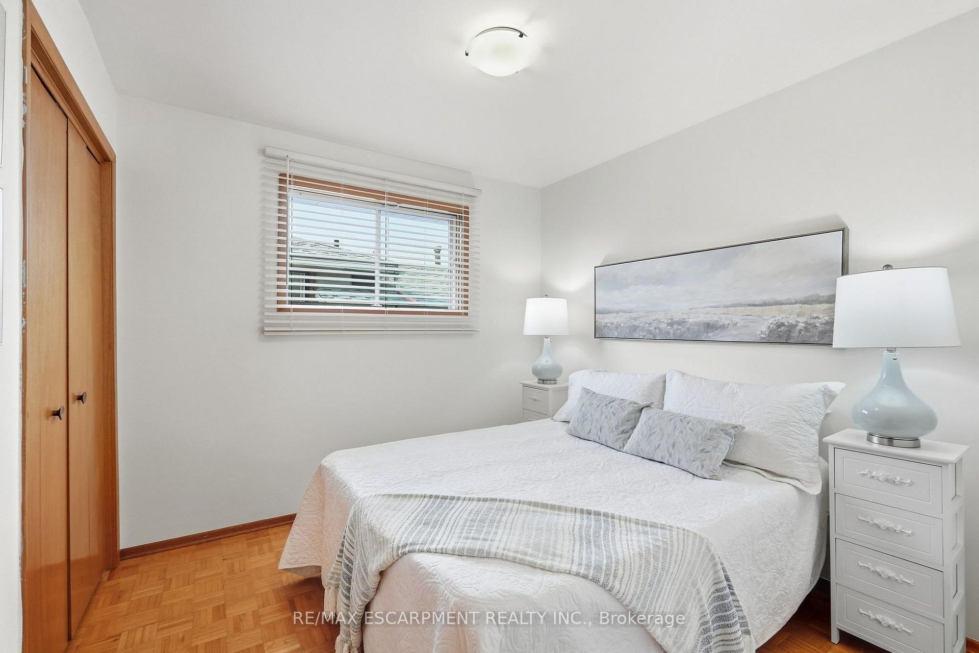 Photo 18 of 36 Algonquin Court, Hamilton, Lisgar — HOMEH