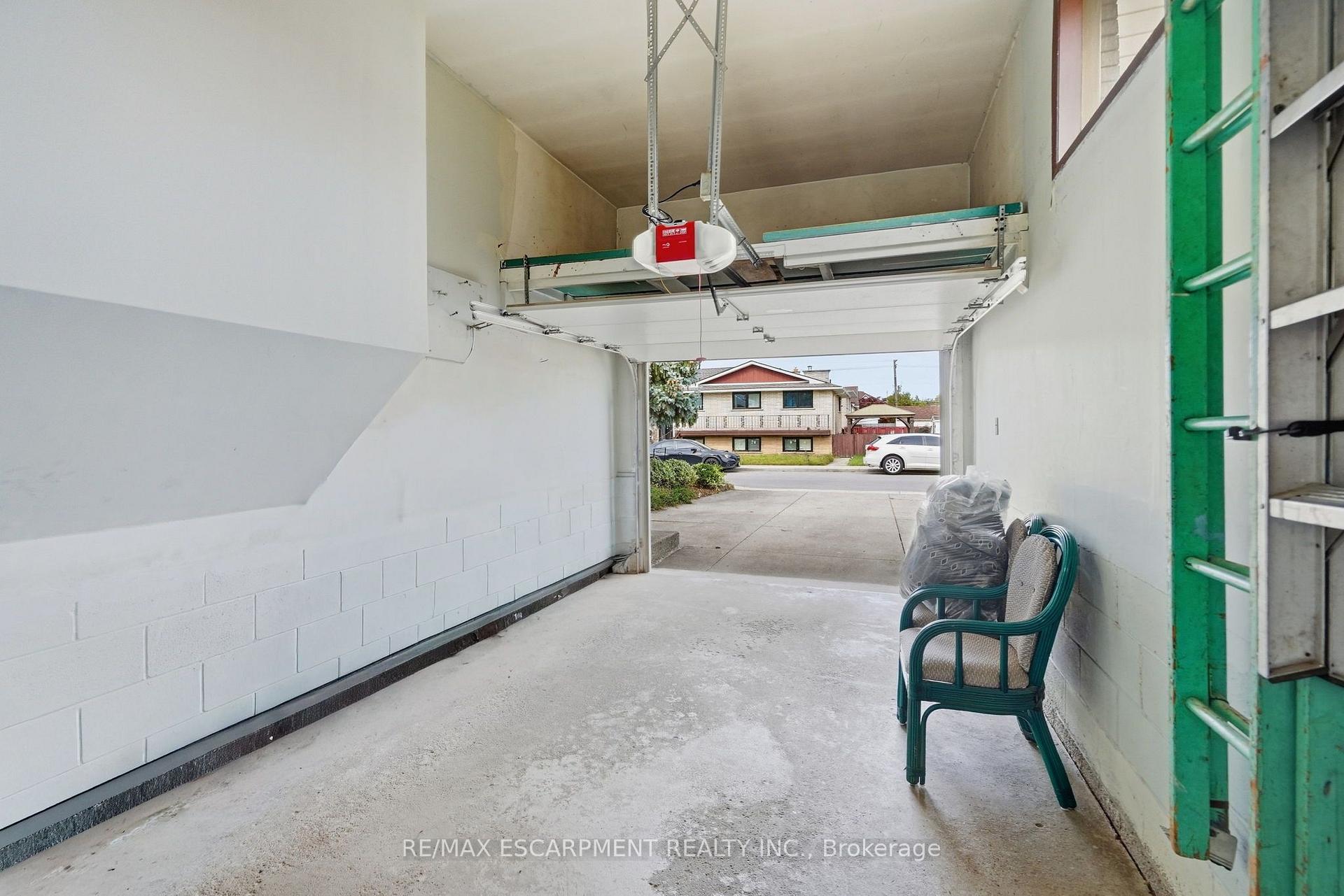 Photo 38 of 36 Algonquin Court, Hamilton, Lisgar — HOMEH