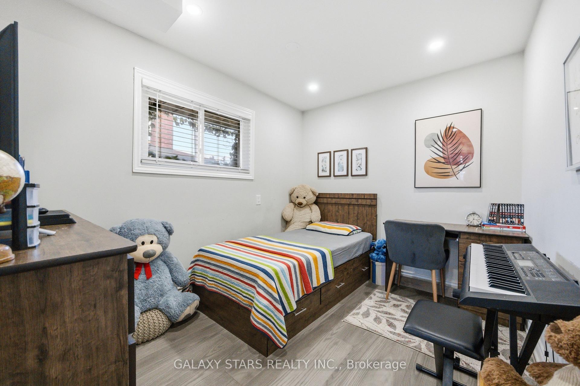 Photo 16 of 1177 Lisgar Avenue, Oshawa, Donevan — HOMEH