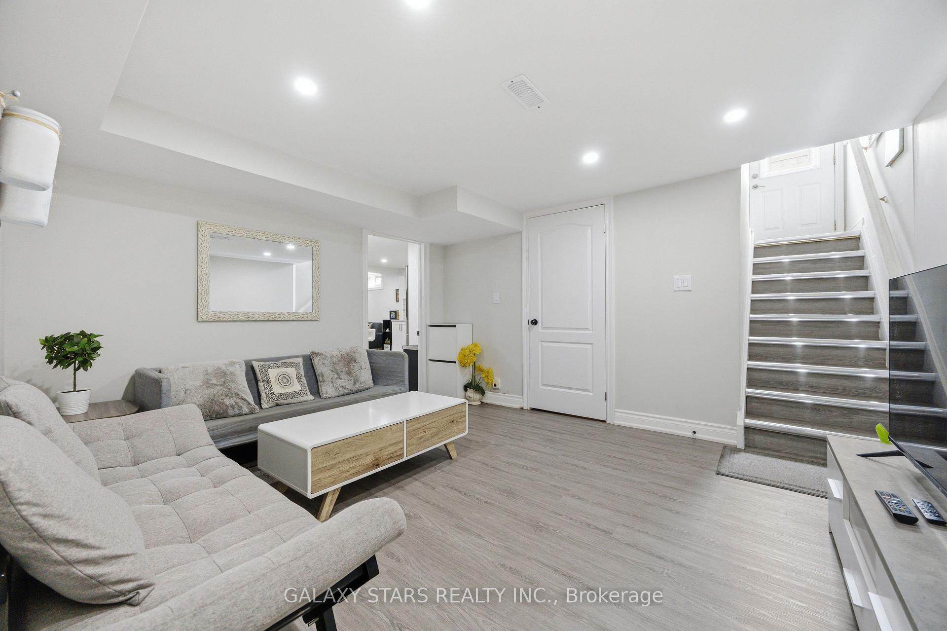 Photo 18 of 1177 Lisgar Avenue, Oshawa, Donevan — HOMEH