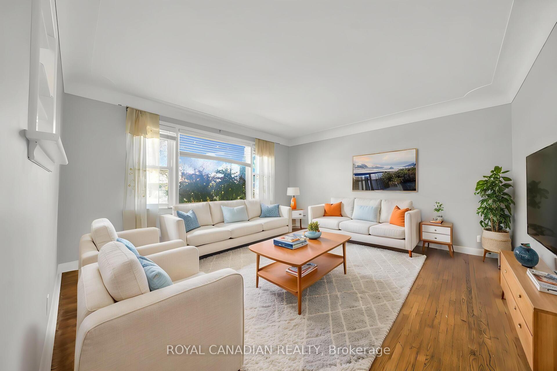 Photo 8 of 457 Dumfries Avenue, Kitchener, Auditorium — HOMEH
