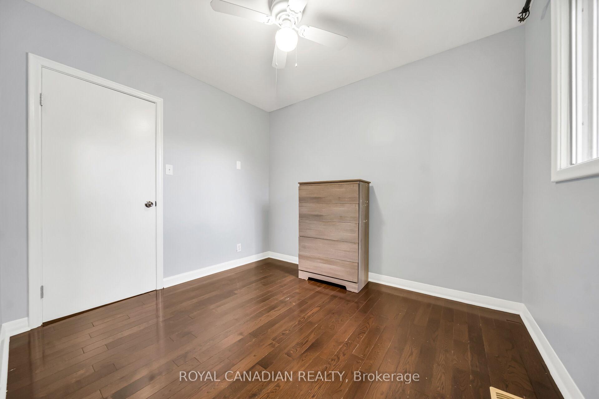 Photo 16 of 457 Dumfries Avenue, Kitchener, Auditorium — HOMEH