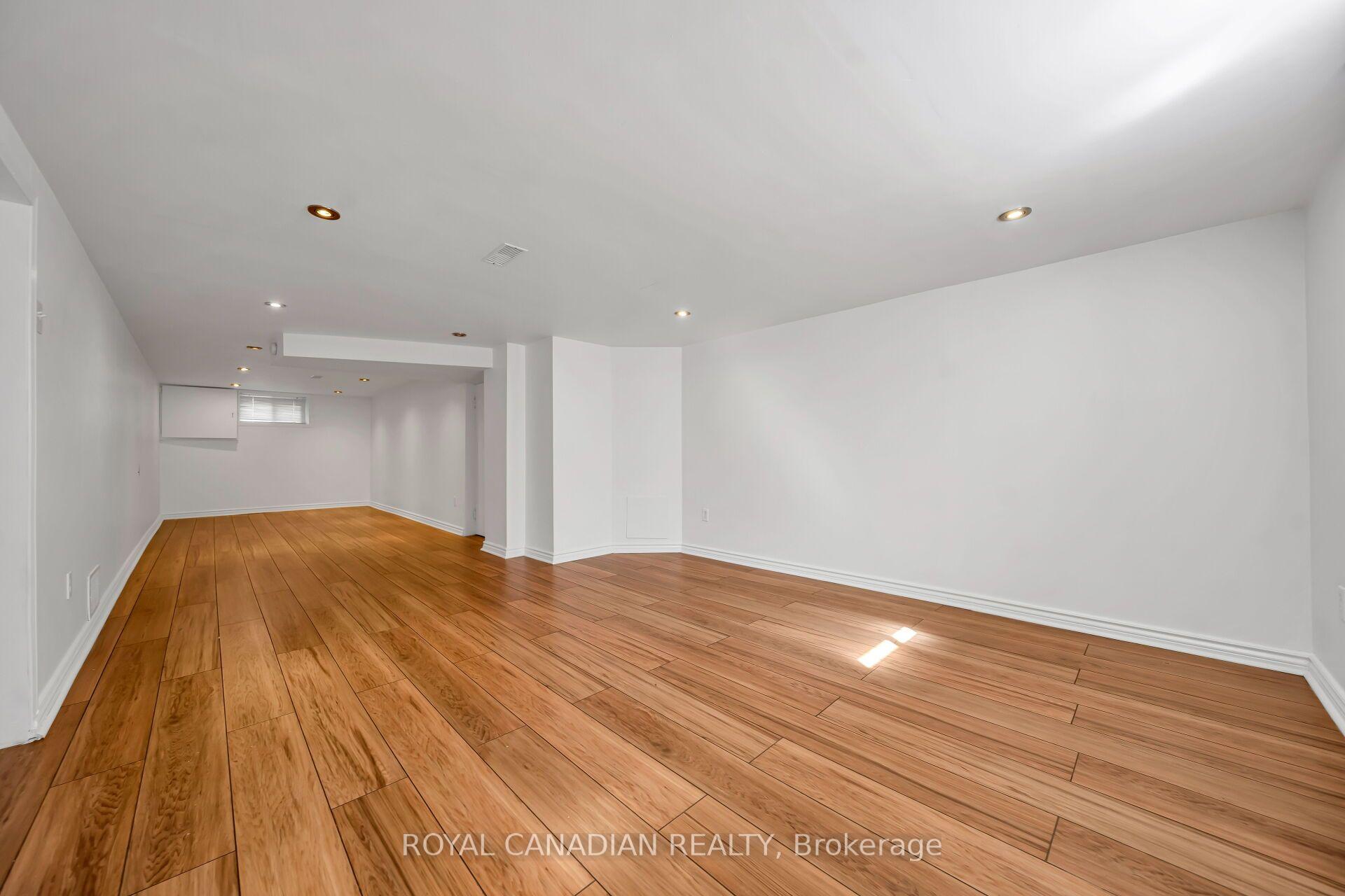 Photo 33 of 457 Dumfries Avenue, Kitchener, Auditorium — HOMEH