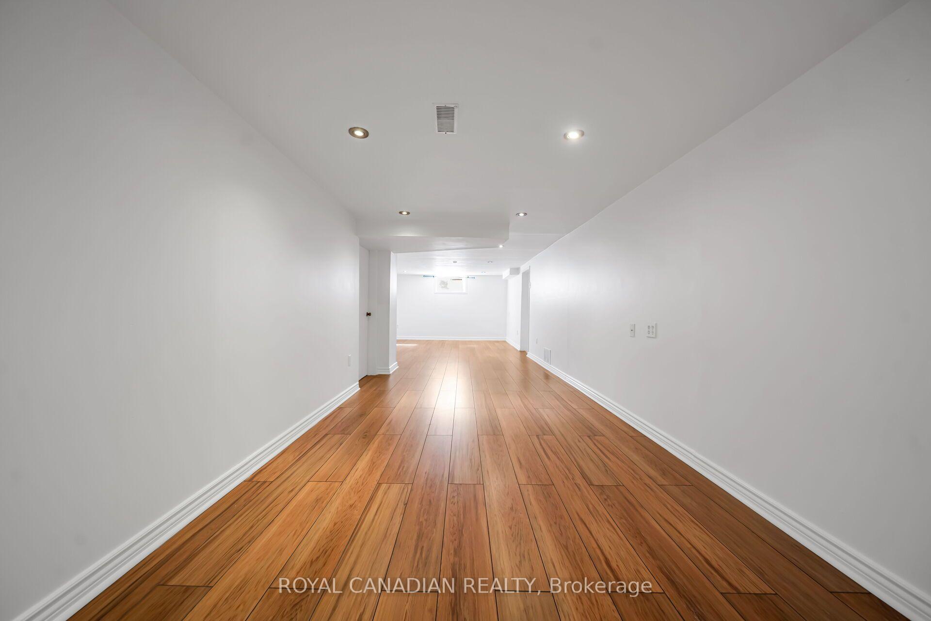 Photo 35 of 457 Dumfries Avenue, Kitchener, Auditorium — HOMEH