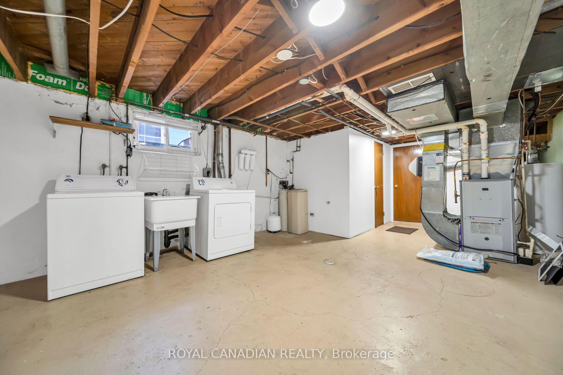 Photo 42 of 457 Dumfries Avenue, Kitchener, Auditorium — HOMEH