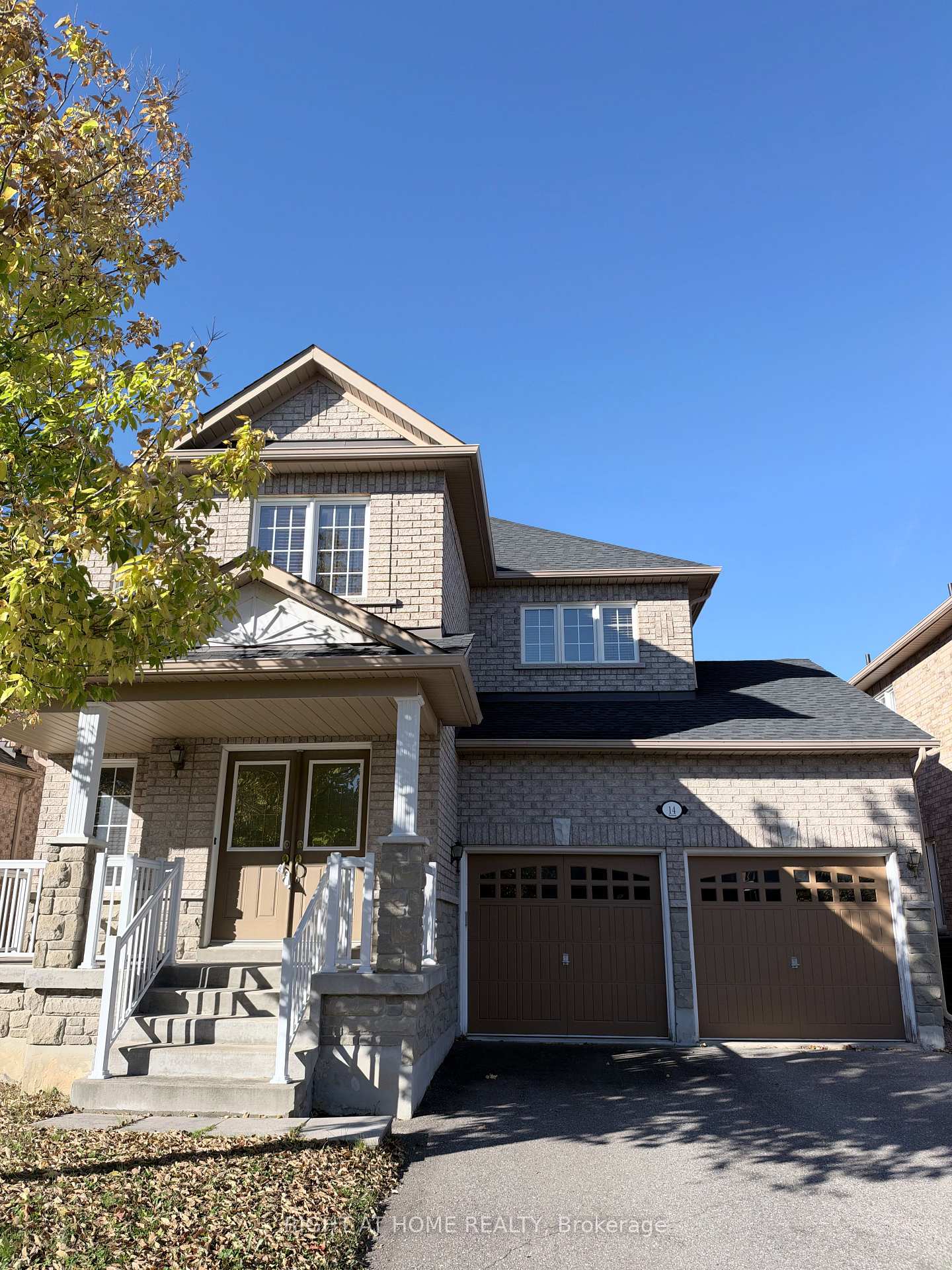 Photo 2 of 14 Maybole Road, Markham, Greensborough — HOMEH