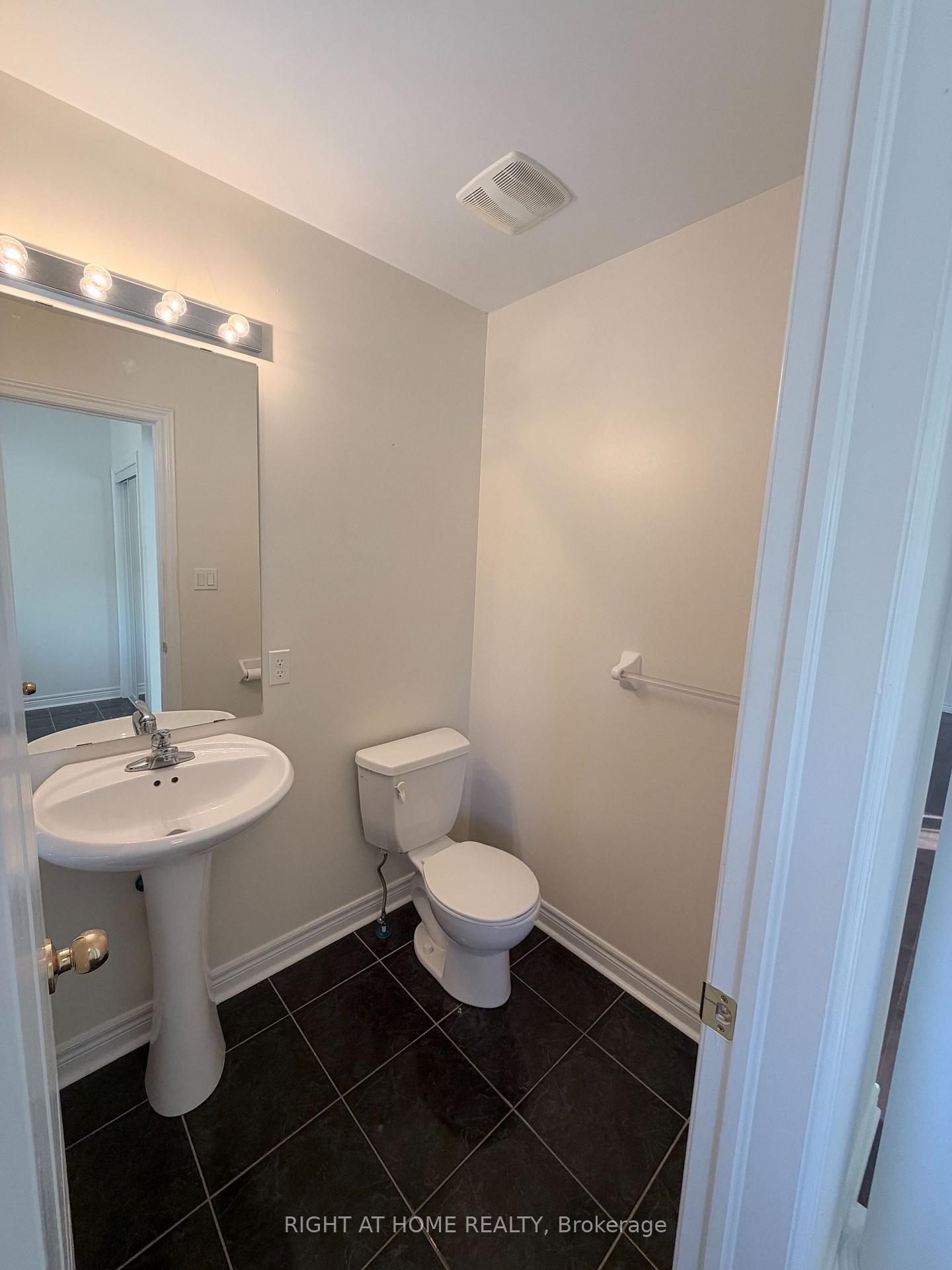 Photo 5 of 14 Maybole Road, Markham, Greensborough — HOMEH