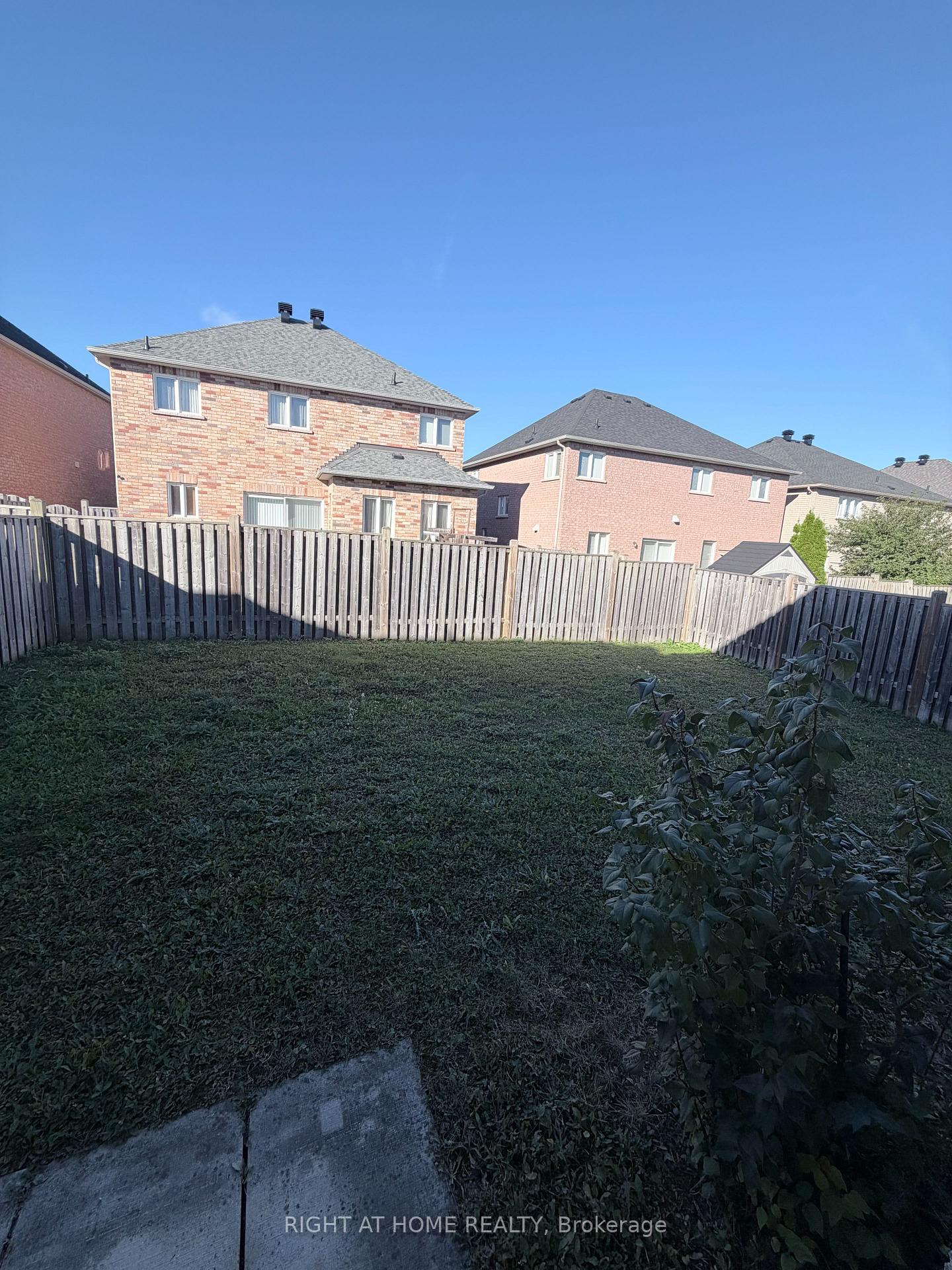 Photo 8 of 14 Maybole Road, Markham, Greensborough — HOMEH