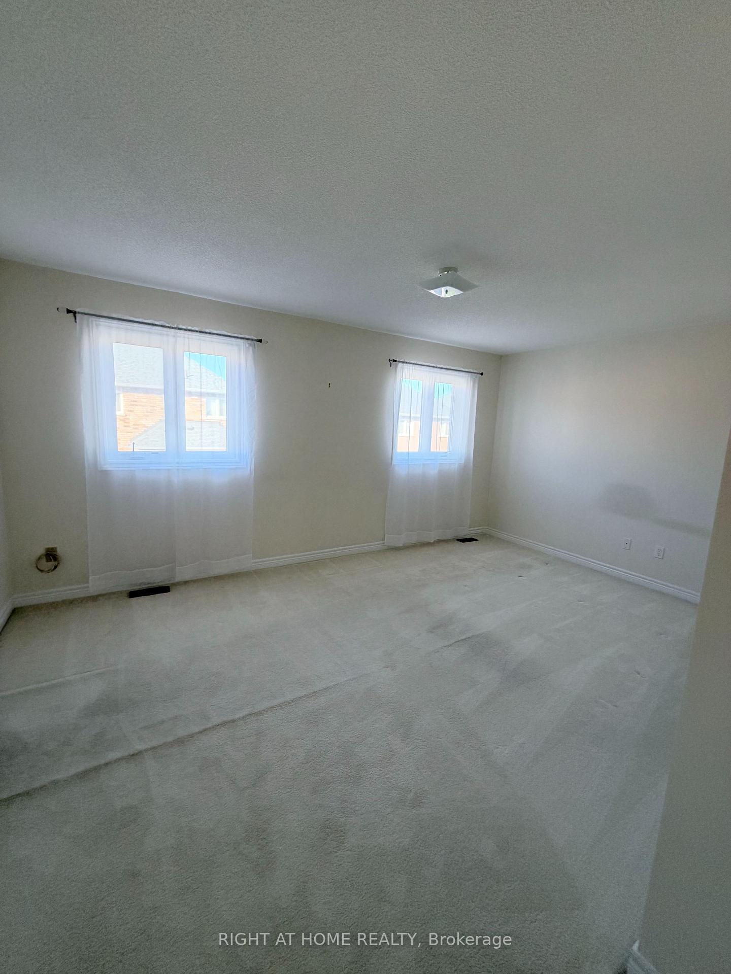 Photo 16 of 14 Maybole Road, Markham, Greensborough — HOMEH