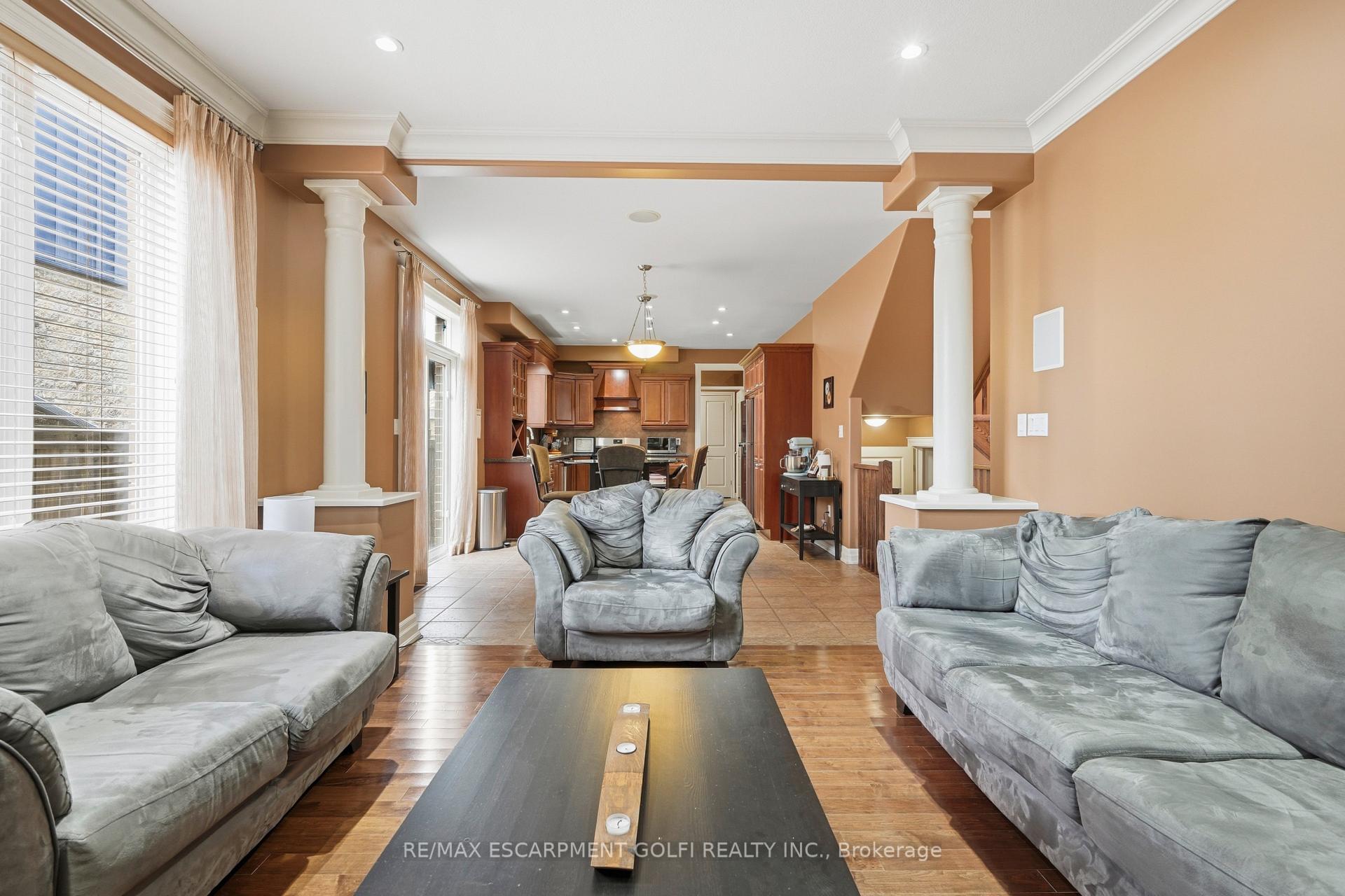 Photo 6 of 4530 Frances Crescent, Lincoln, Beamsville — HOMEH