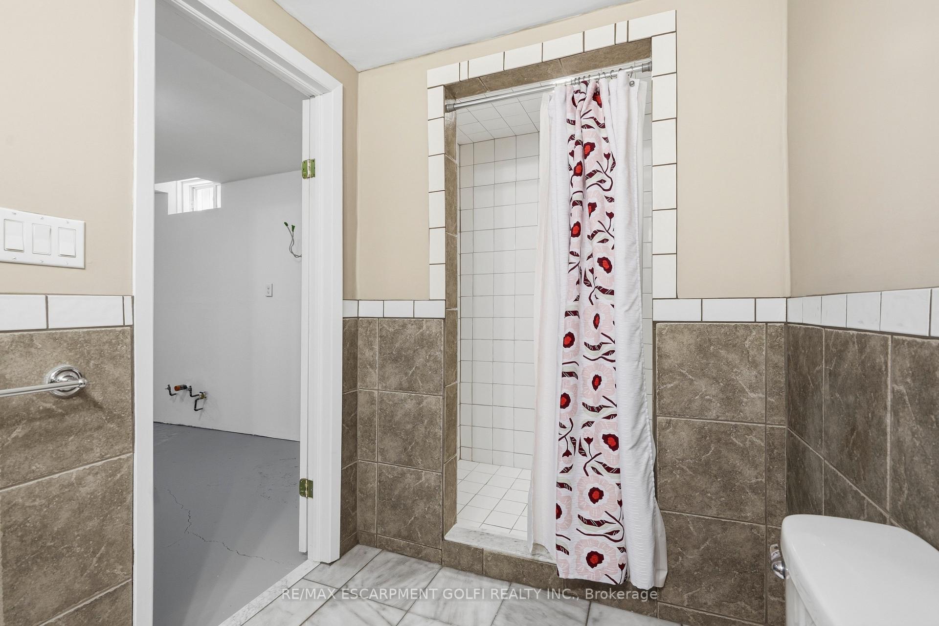 Photo 27 of 4530 Frances Crescent, Lincoln, Beamsville — HOMEH