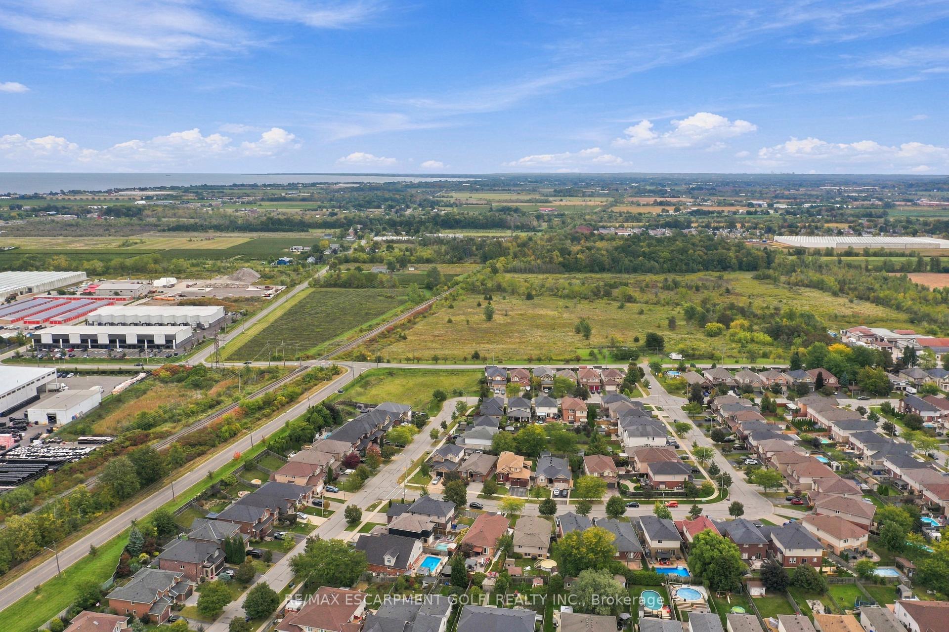 Photo 39 of 4530 Frances Crescent, Lincoln, Beamsville — HOMEH
