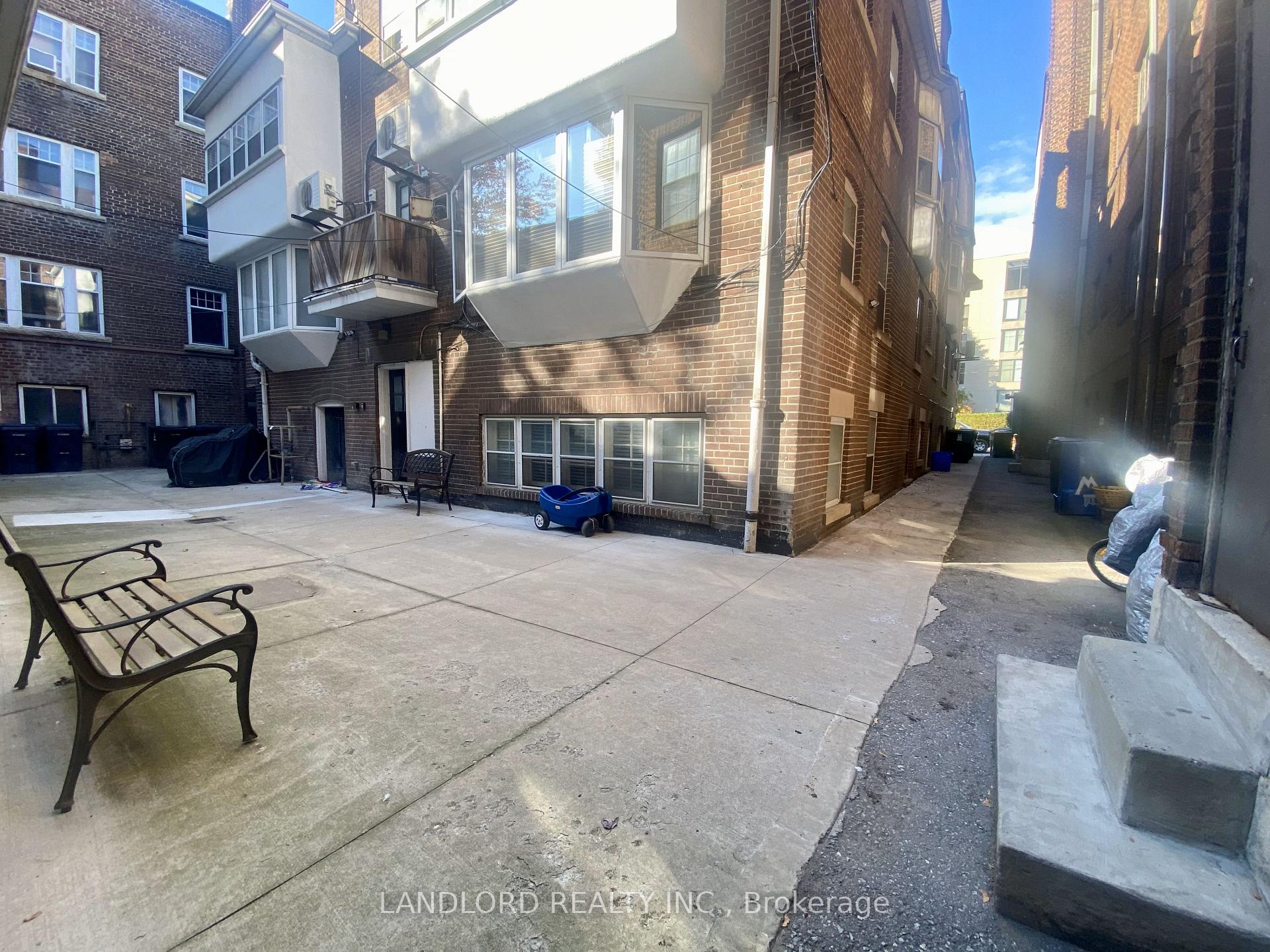 Photo 20 of Unit E, 341 St Clair Avenue, Toronto, Casa Loma — HOMEH