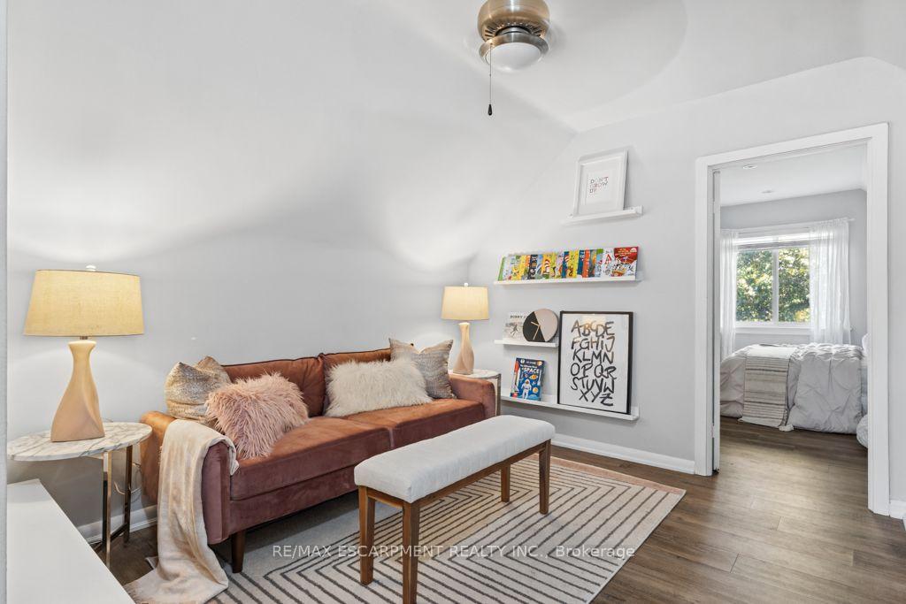 Photo 26 of 202 Huxley Avenue S, Hamilton, Delta — HOMEH
