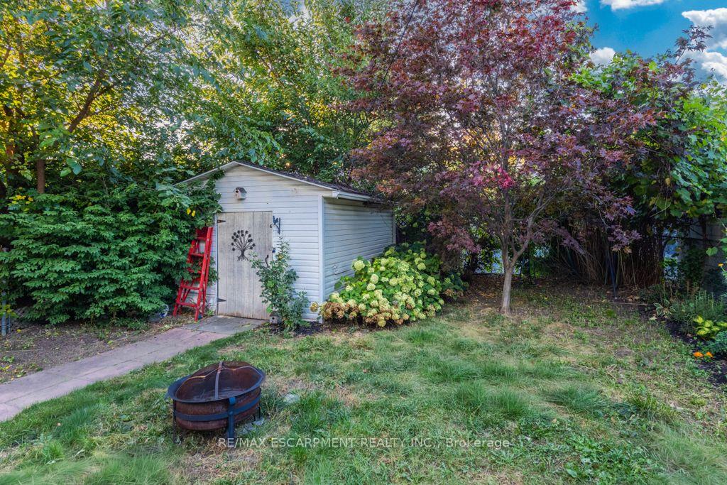 Photo 46 of 202 Huxley Avenue S, Hamilton, Delta — HOMEH