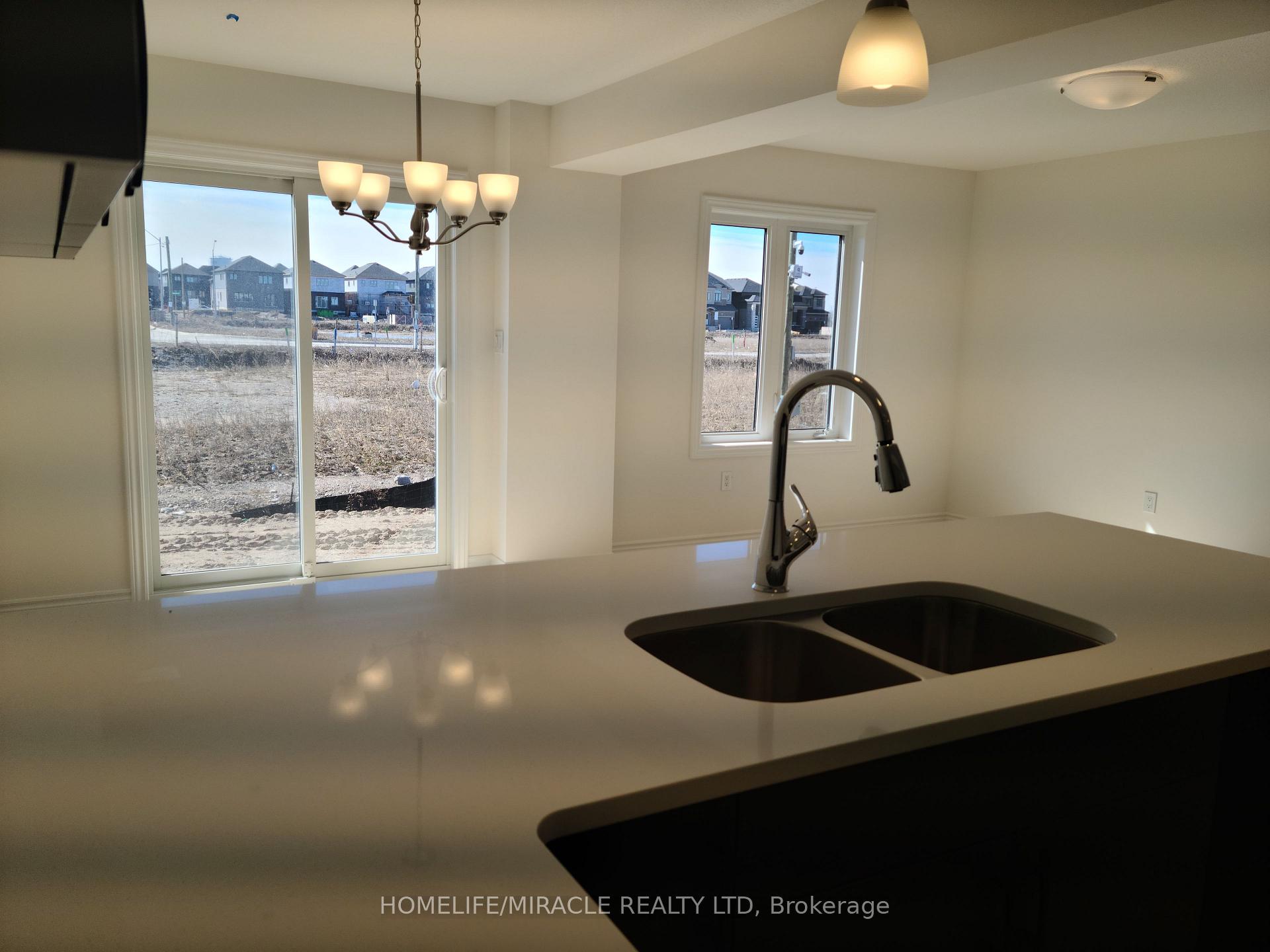 Photo 12 of 117 Mattingley Street, Brant, Paris — HOMEH