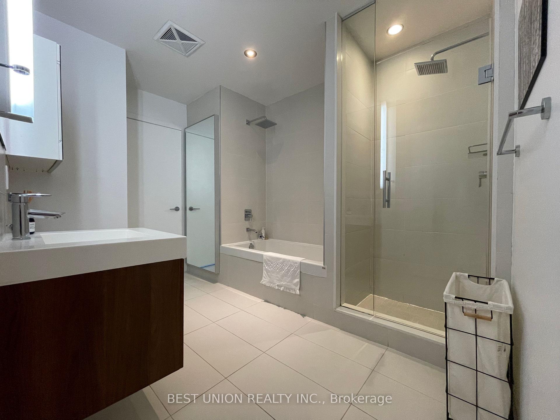 Photo 20 of Unit 1313, 318 King Street E, Toronto, Moss Park — HOMEH