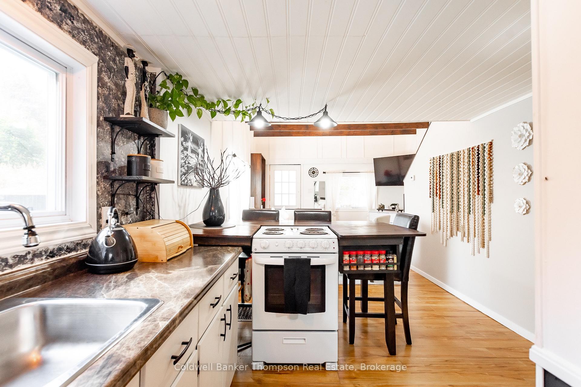 Photo 11 of 11 Watson Street, McMurrich/Monteith, Sprucedale — HOMEH