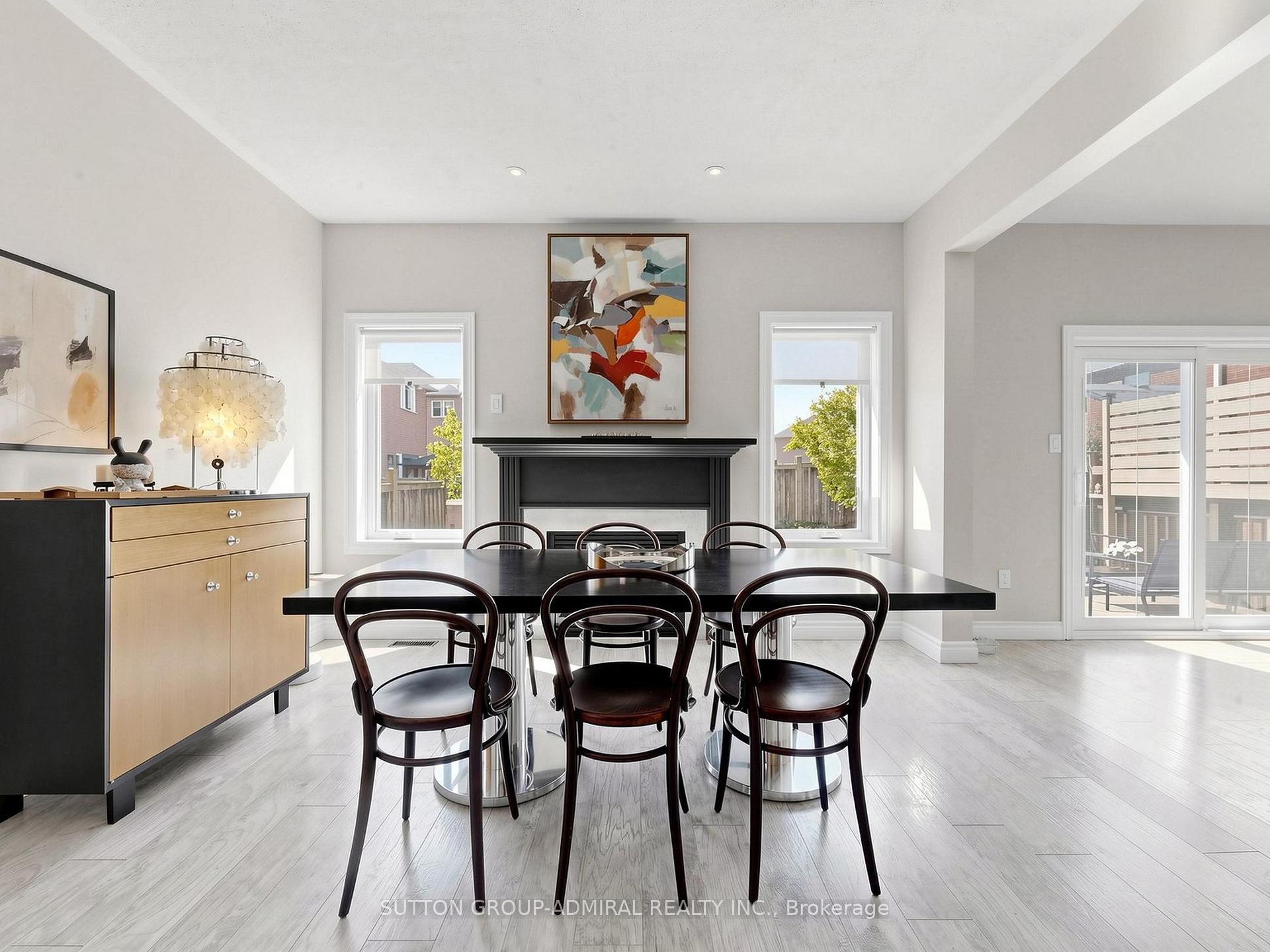 Photo 5 of 10 Silver Oaks Boulevard, Vaughan, Sonoma Heights — HOMEH